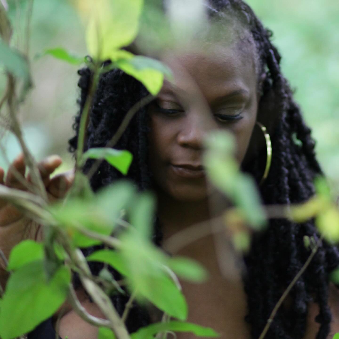 HAPPY EARTH DAY! 
I&rsquo;m a city girl with a country heart&hellip; this poem by Waring Cuney (1920s) touches my soul, reflecting on the changing relationship between black folx and land post migration from the rural south to the industrial north:

