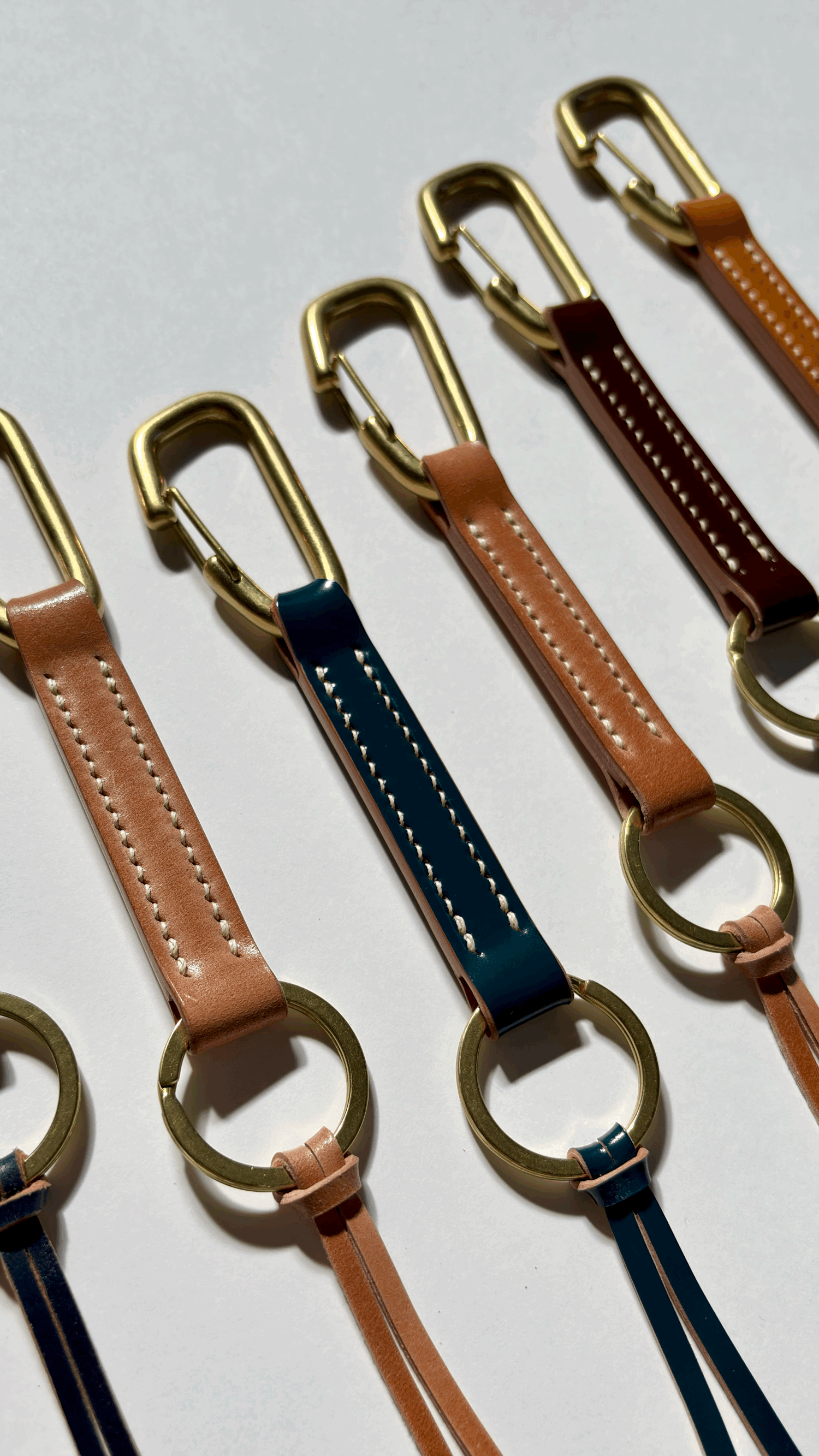 小物 BRASS/IRON YY SIGNATURE CARABINER Japanese Brass Carabiner with Shell Cordovan leather and keyring