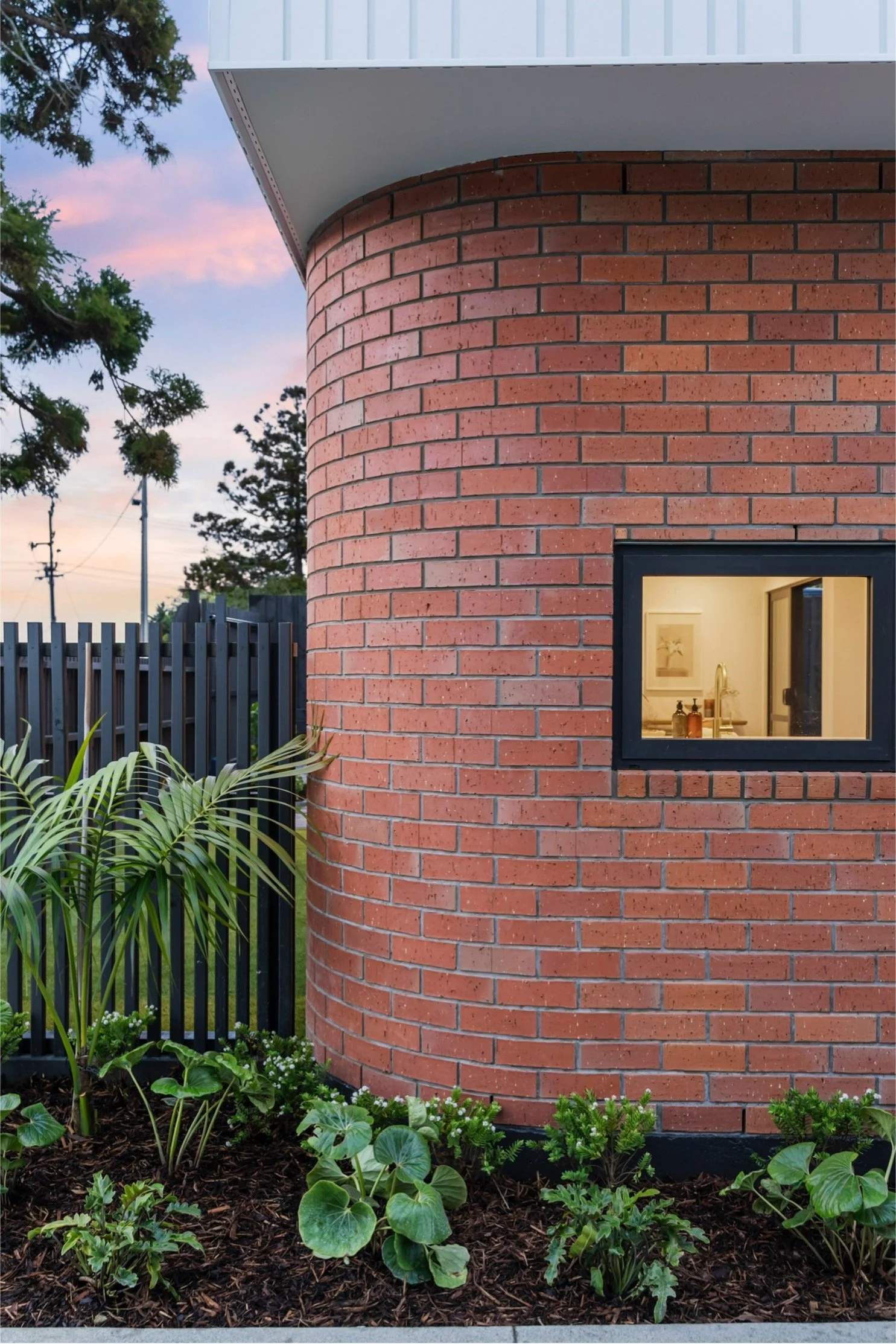 09_99hillcrest-portraitoptions 2.jpeg