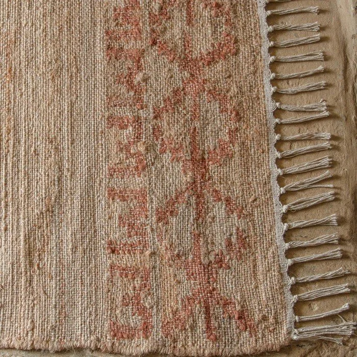 Akarri Runner Detail.jpg