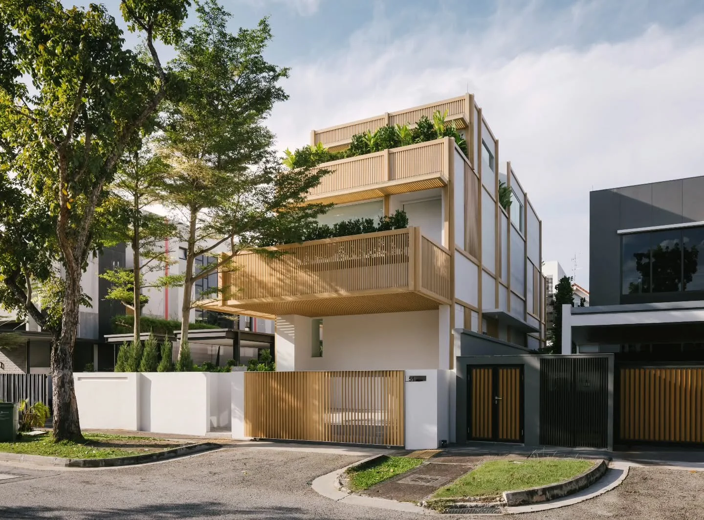 House of Passing Light

This project is an Addition and Alteration (A&amp;A) of an existing house along Wilkinson Road, Singapore. Much of the original structure was retained, including the triple-volume void. The design works with these inherited el
