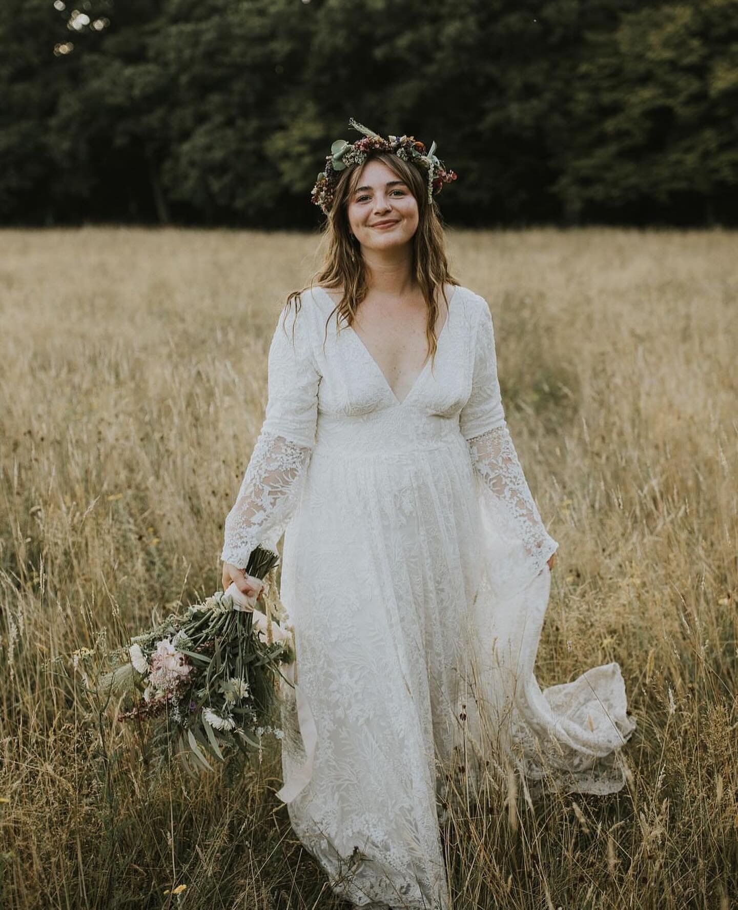 You&rsquo;re just a few steps away from wearing your dream wedding dress. 

Step One: book a first appointment to come and try some styles on ✨ 

From initial appointment to final fitting; when you become a Kindling Bride you can be sure that you&rsq