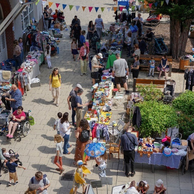 Flohmarkt zur Woche der Nachbarschaft