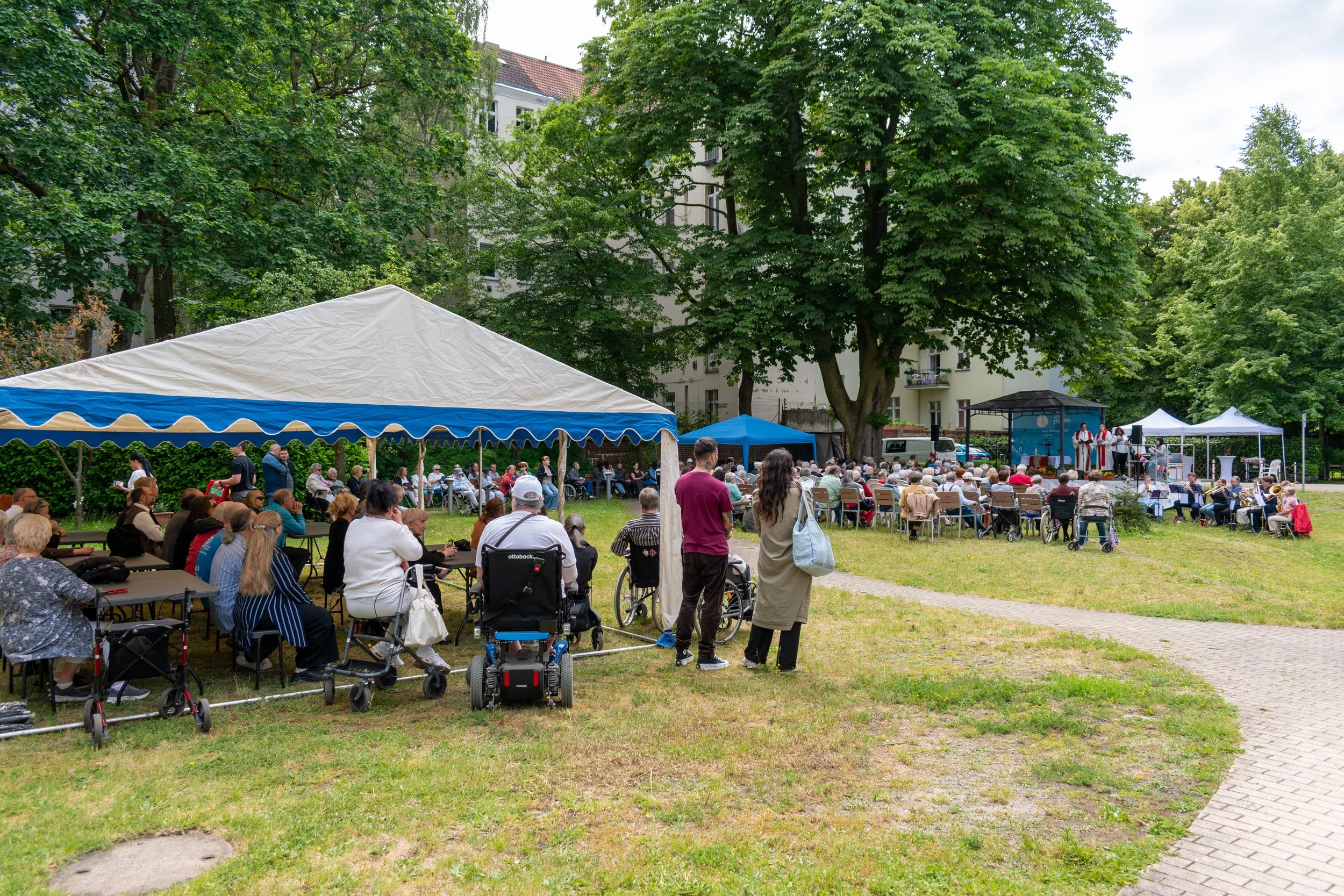 Der neue Stiftspark: Ein Gespräch über Farbe, Regenwasser und Gemeinschaft