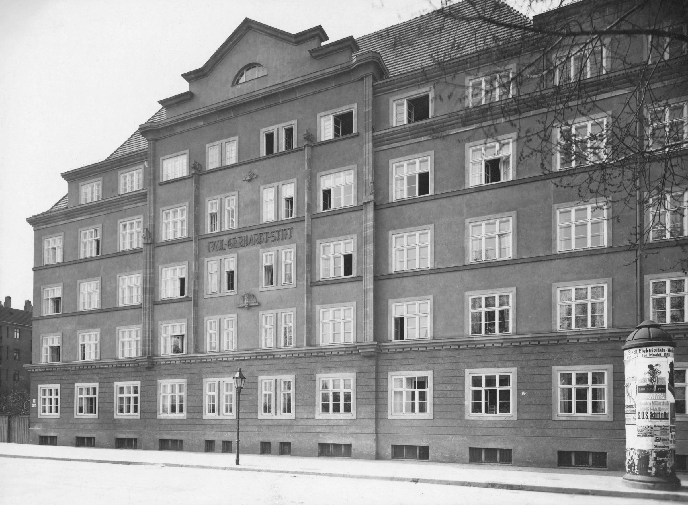 Das 1928 fertiggestellte und bezogene Feierabendheim für Diakonissen im Ruhestand an der Edinburger Straße 35.