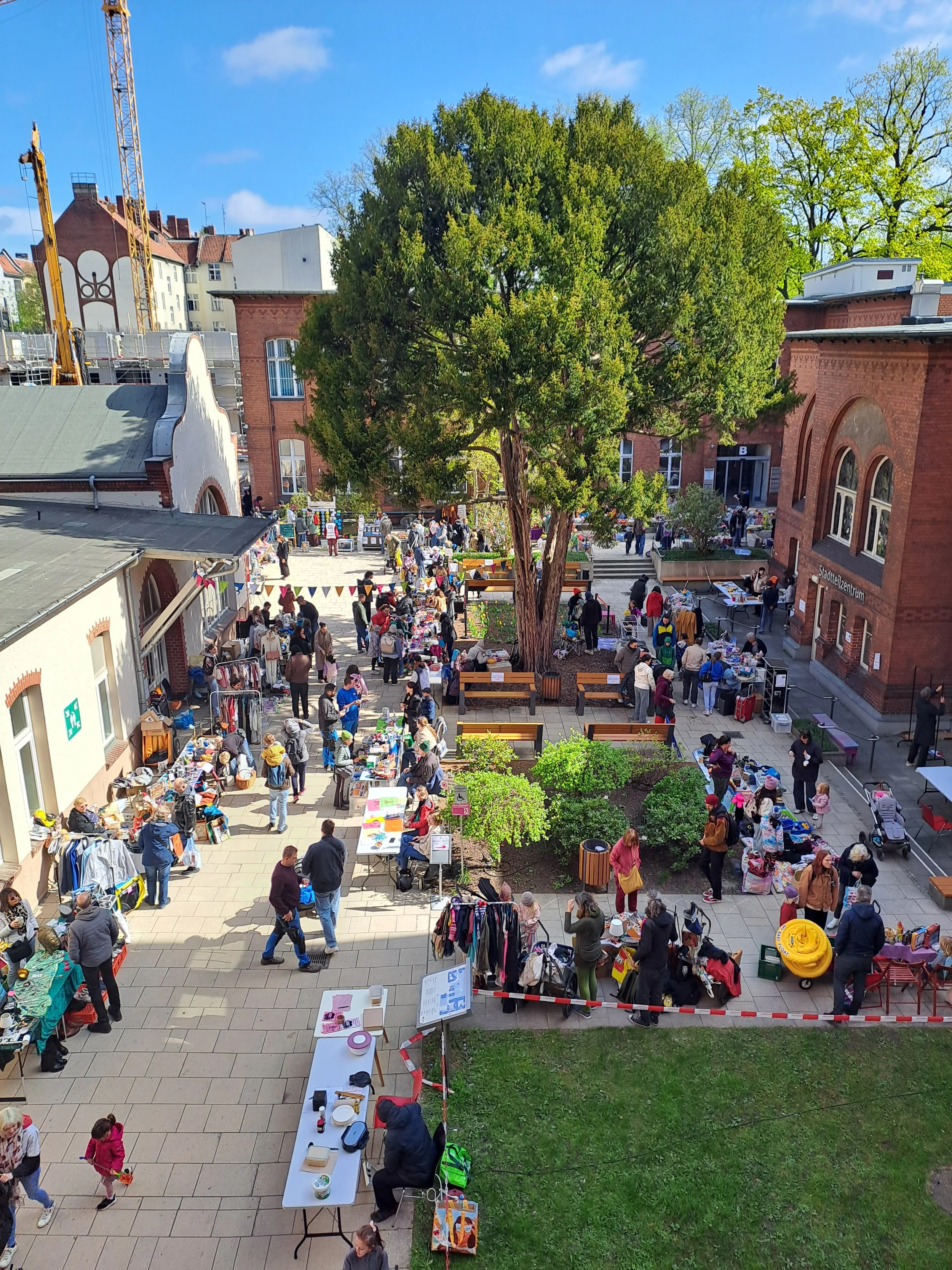 Nachbarschafts-Flohmarkt 