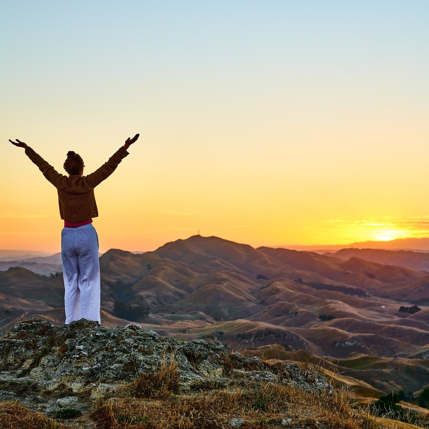 Yoga gives opportunity to reach new heights.
Yoga is about quality of breath, the breath is invisible, infinite and limitless.
&quot;The boundary condition of the universe has no boundary&quot;
Stephen Hawking.
#yoga #heart # breath #loving #boundles