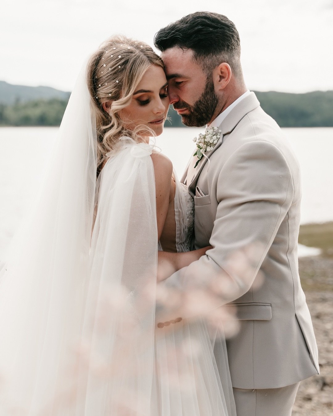 Nicolle &amp; Lewis // Venachar Lochside

A huge congratulations to the new Mr &amp; Mrs Doig! 🙌

Have you ever seen a wedding so full of love it made your cheeks hurt from smiling?

That was Nicolle &amp; Lewis. Pure joy, big feels &amp; the kind o