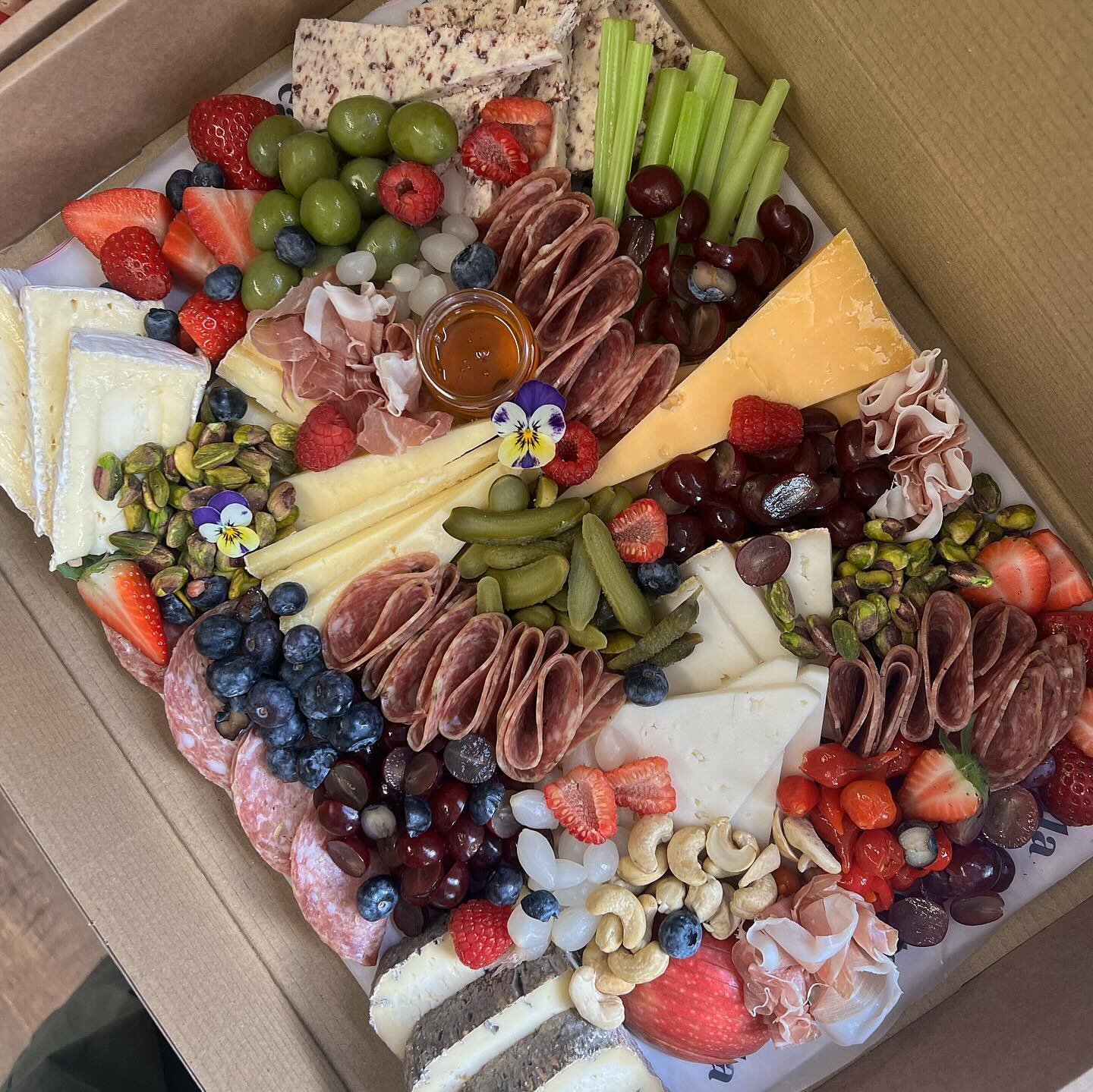 Classic Cheese &amp; Charcuterie Platters🫶🌼🍓 ~ if you&rsquo;re new here, then this is a note to say that we offer WAY more than just chocolate brownies!✨ We&rsquo;ve grown over the last 4 years to now specialise in both sweet &amp; savoury gifting
