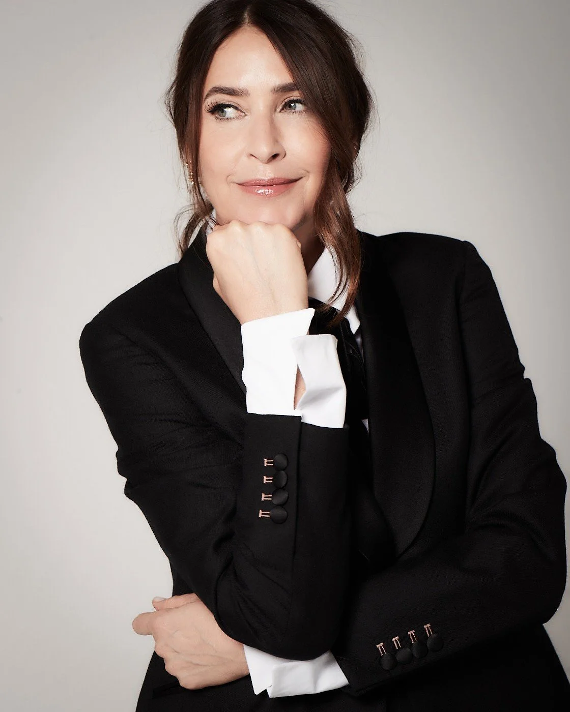  Lisa Snowdon    
 Enquire →  