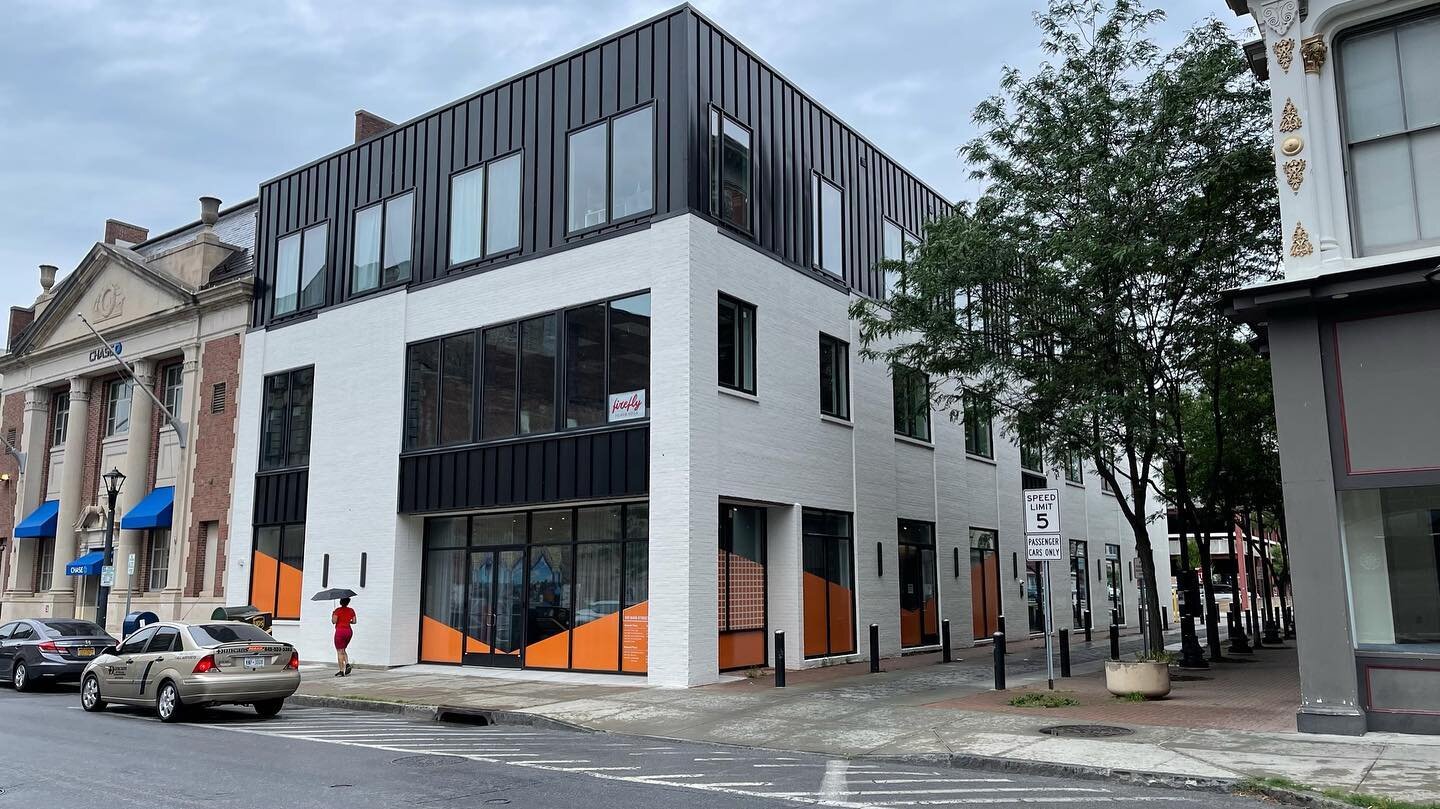 Starting a business? Thinking of moving your existing business to a new location? There&rsquo;s some big things happening in Poughkeepsie!

The collection of talented folks that call 289 Main home is an impressive lineup of entrepreneurs. They&rsquo;