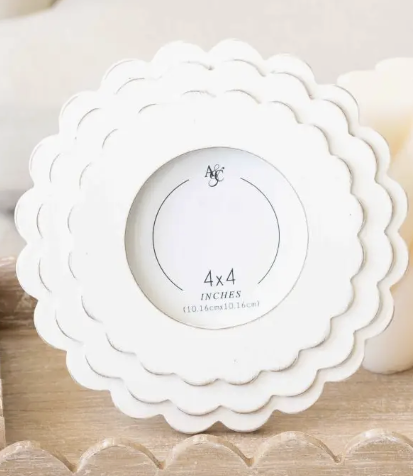white round.png