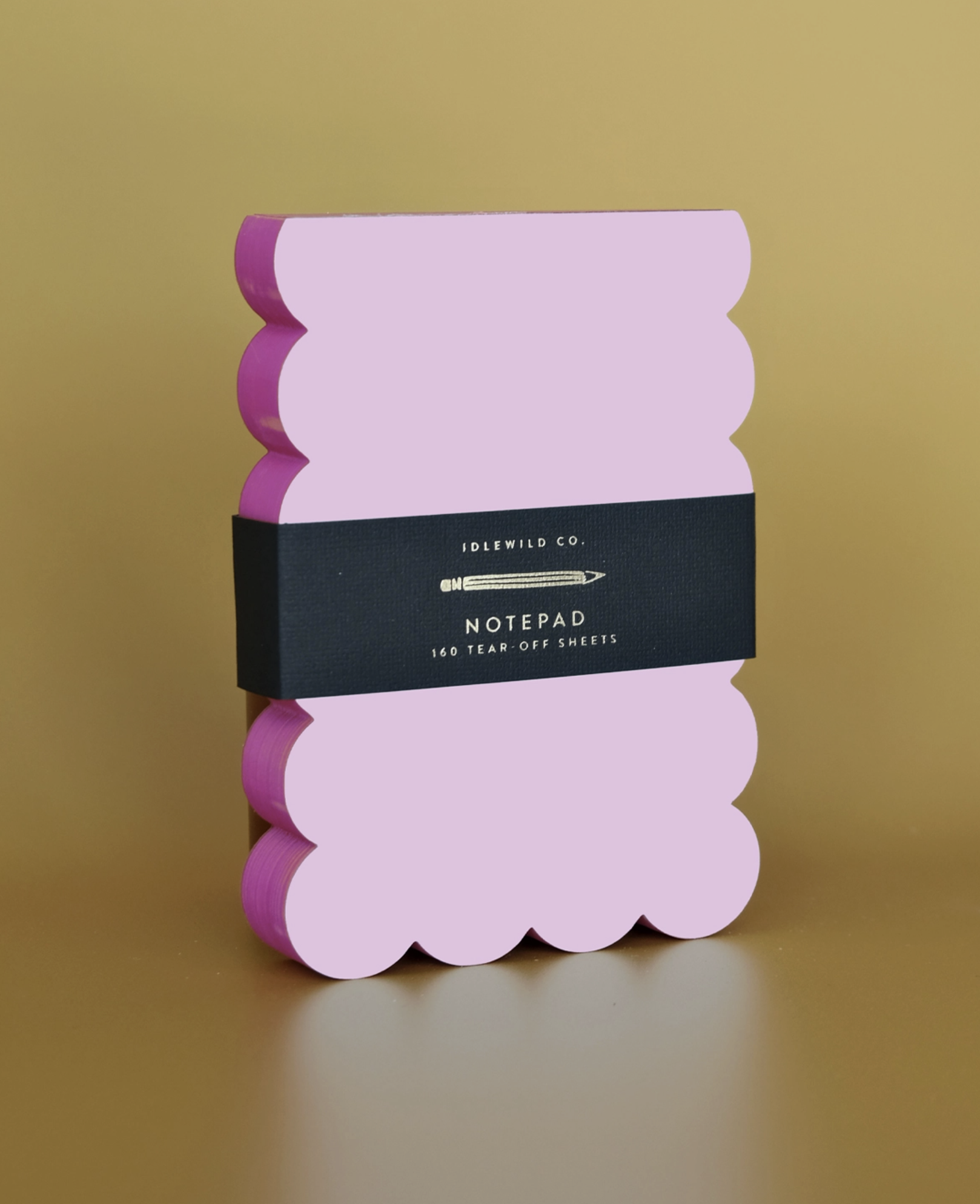 lilac hot pink scalloped.png