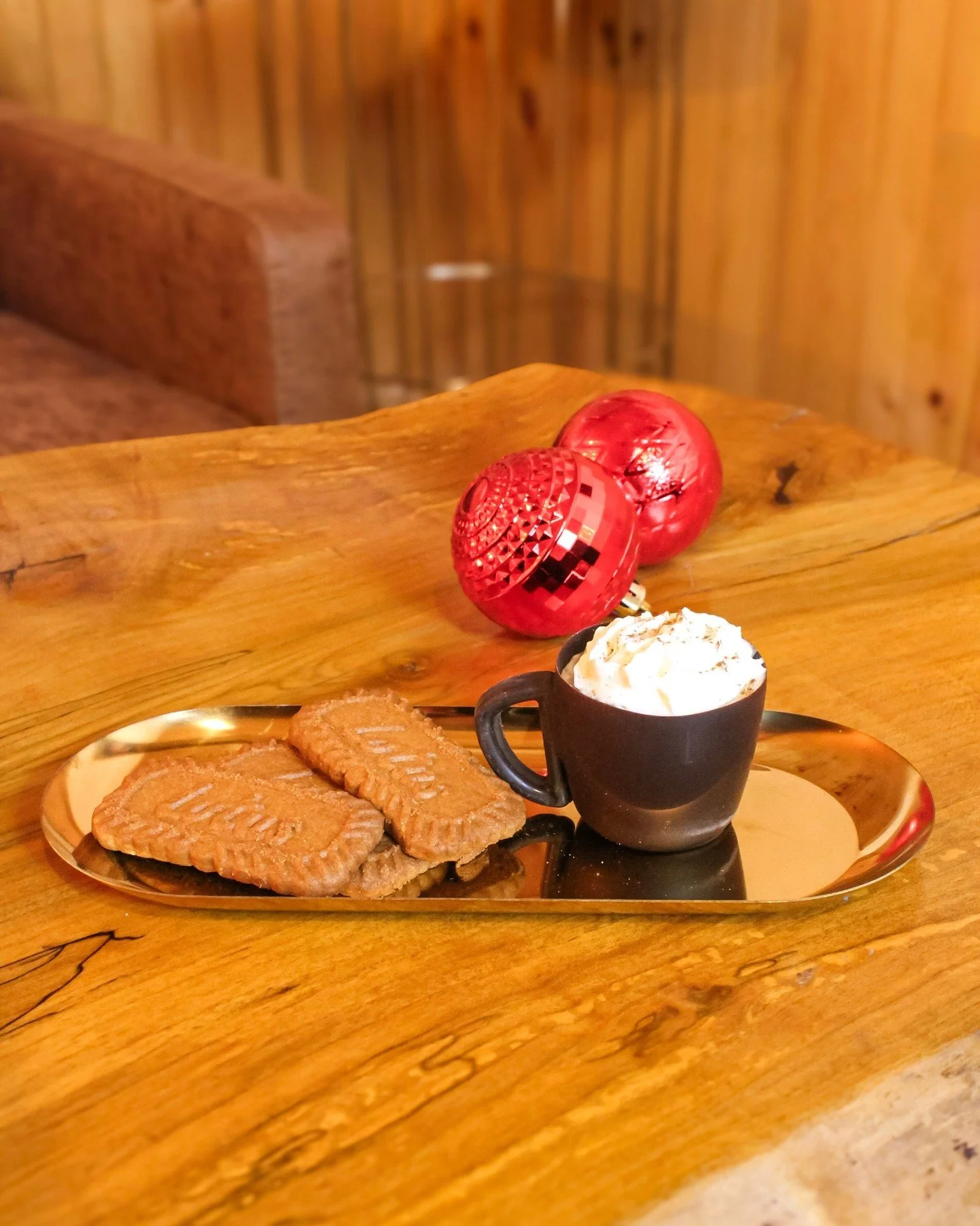 Santa's milk &amp; cookies? 🍪 We've leveled them up with our winter special - our bourbon whiskey cream served in a chocolate cup with a locally baked gingerbread cookie served on the side.

Enjoy this holiday treat on Wednesday at our special holid