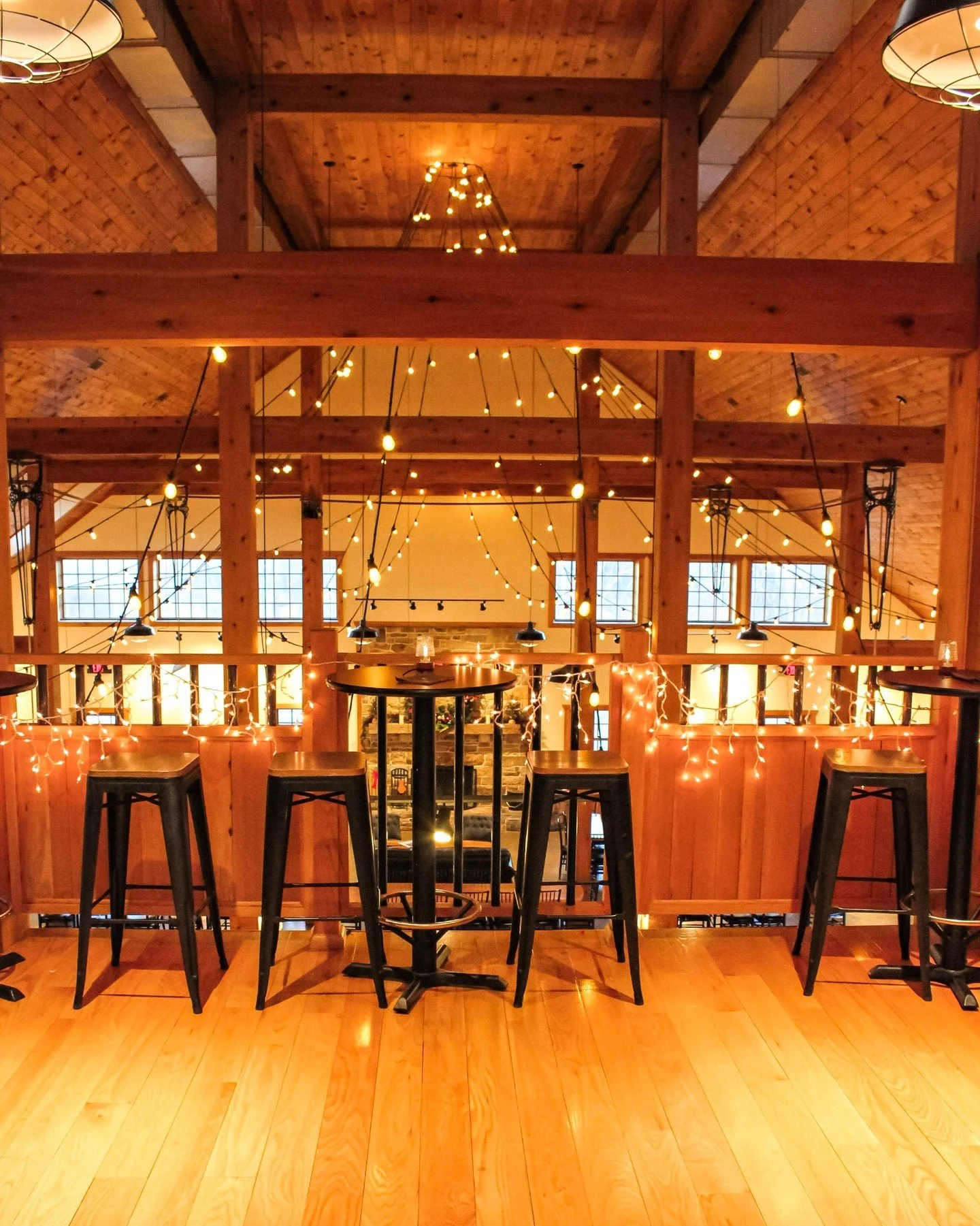 Holiday magic in the cocktail loft. ✨

#visitmiddleburg #christmasinmiddleburg #holidaycocktails