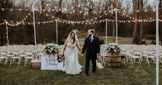 We had to give a little more love to Catherine &amp; Matthew&rsquo;s 2023 wedding. We just love a winter wedding so much - and while we were browsing weddings past, theirs jumped out at us again. 
⠀⠀⠀⠀⠀⠀⠀⠀⠀
Want to tour the barn for a wedding or even