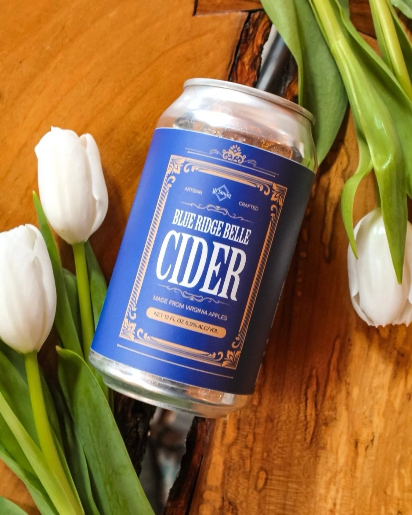 Your favorite ciders, now in cans. Just in time for spring. 🌷
⠀⠀⠀⠀⠀⠀⠀⠀⠀
#cidery #craftcider #virginiacider #middleburgva