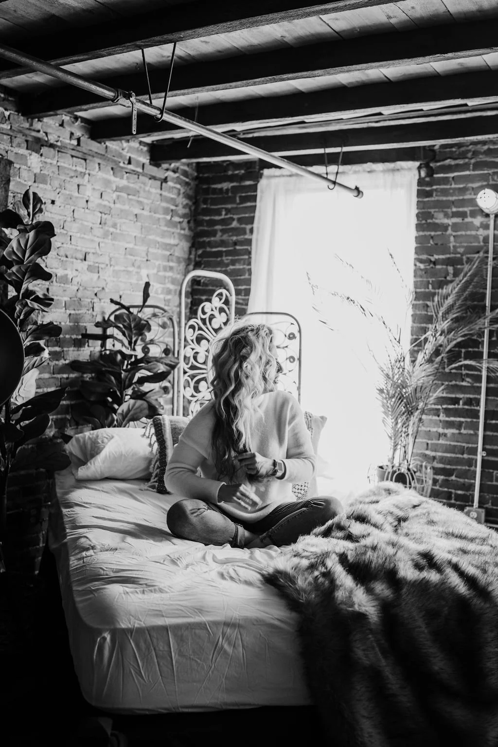 Criticize or Comfort