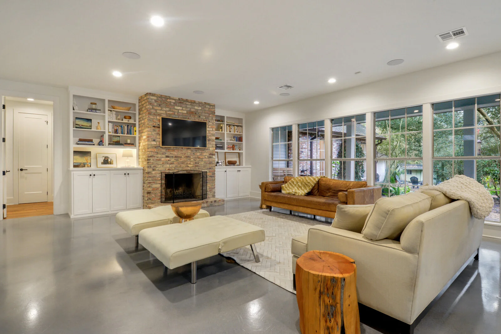 10_Hyacinth Living.jpg