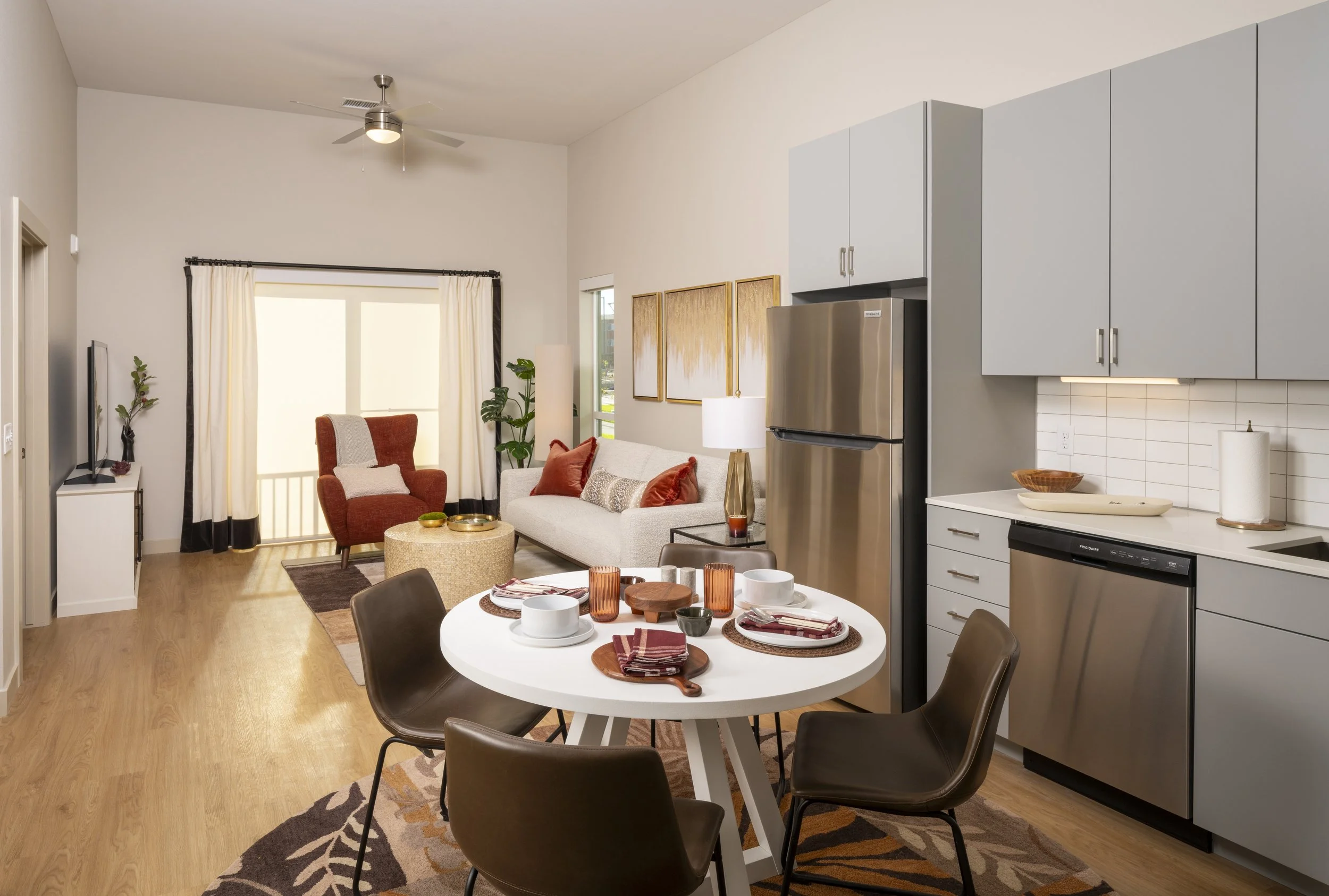 Model - kitchen to slidng door.jpg