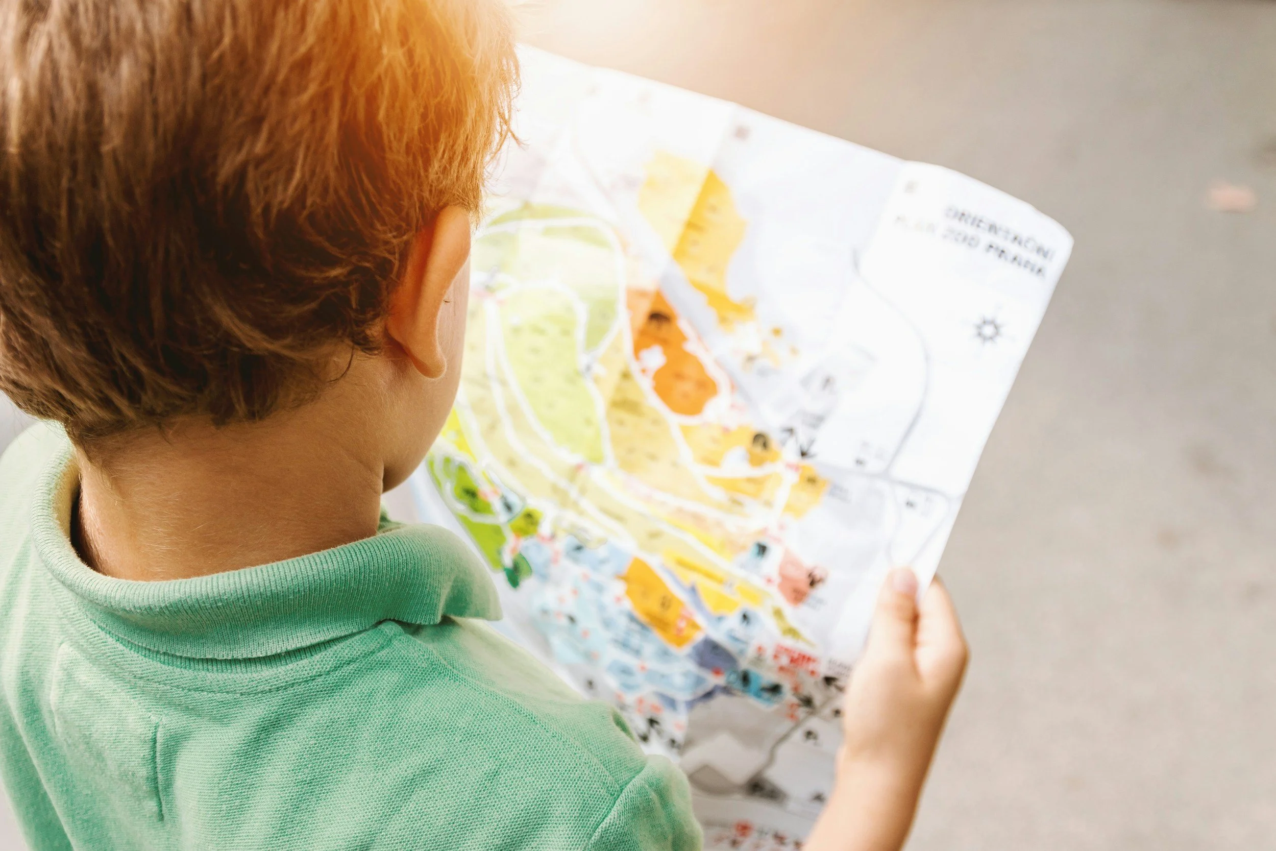 How to Track Little Kids Who Don’t Have a Phone (Without Turning Into a Helicopter Parent)