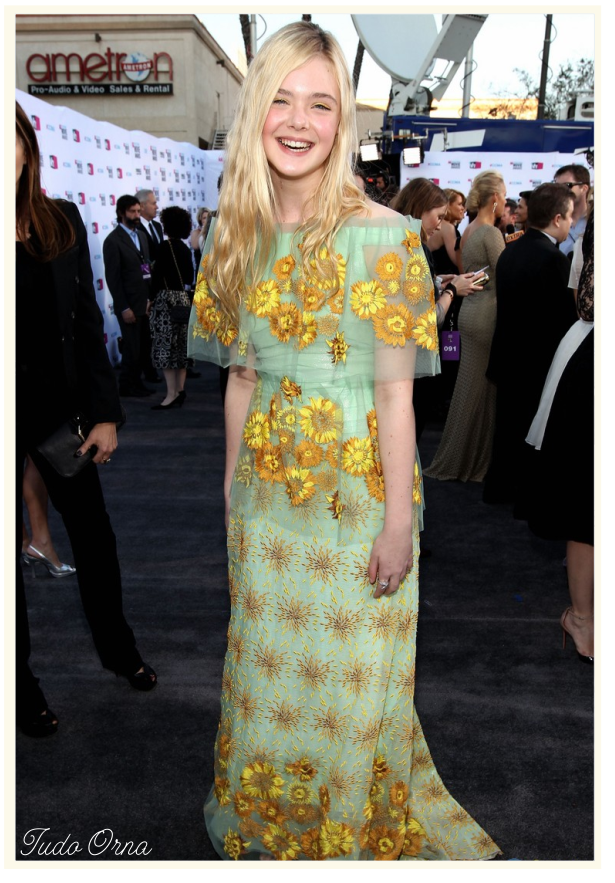 ELLE FANNING: Critics' Choice Awards 2012