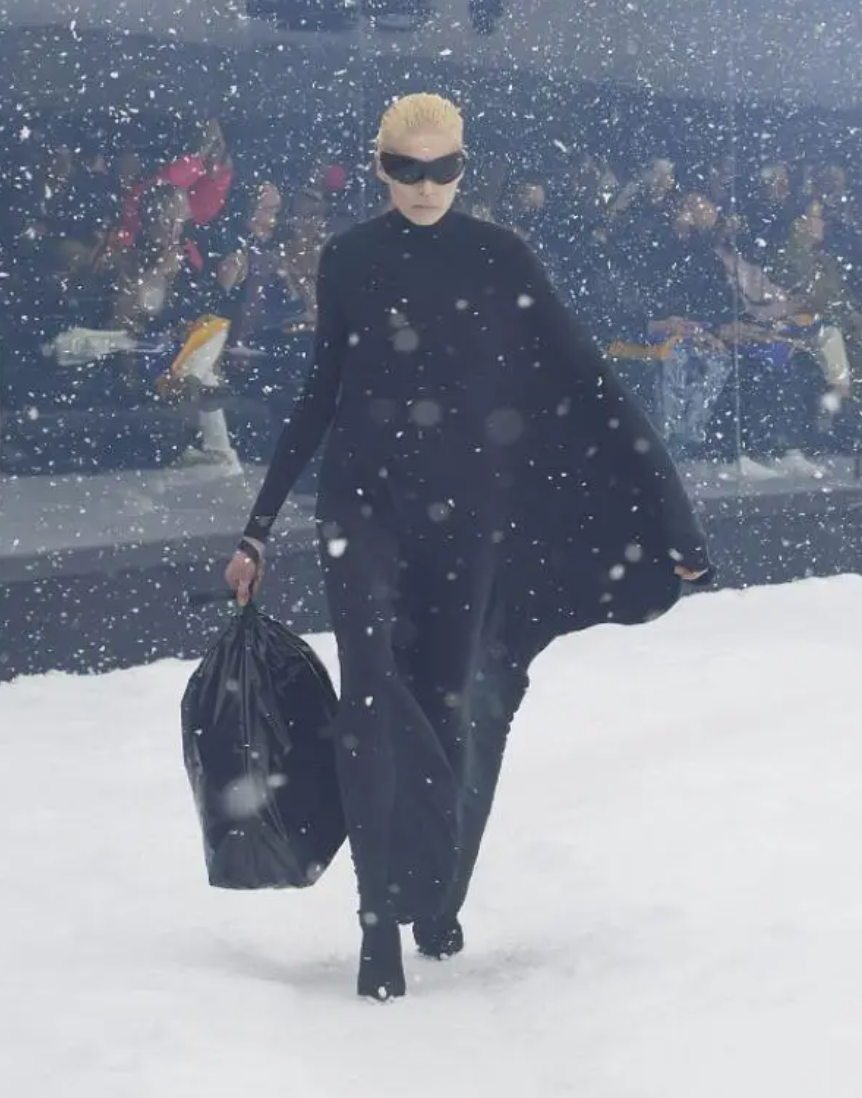 balenciaga demna4.png