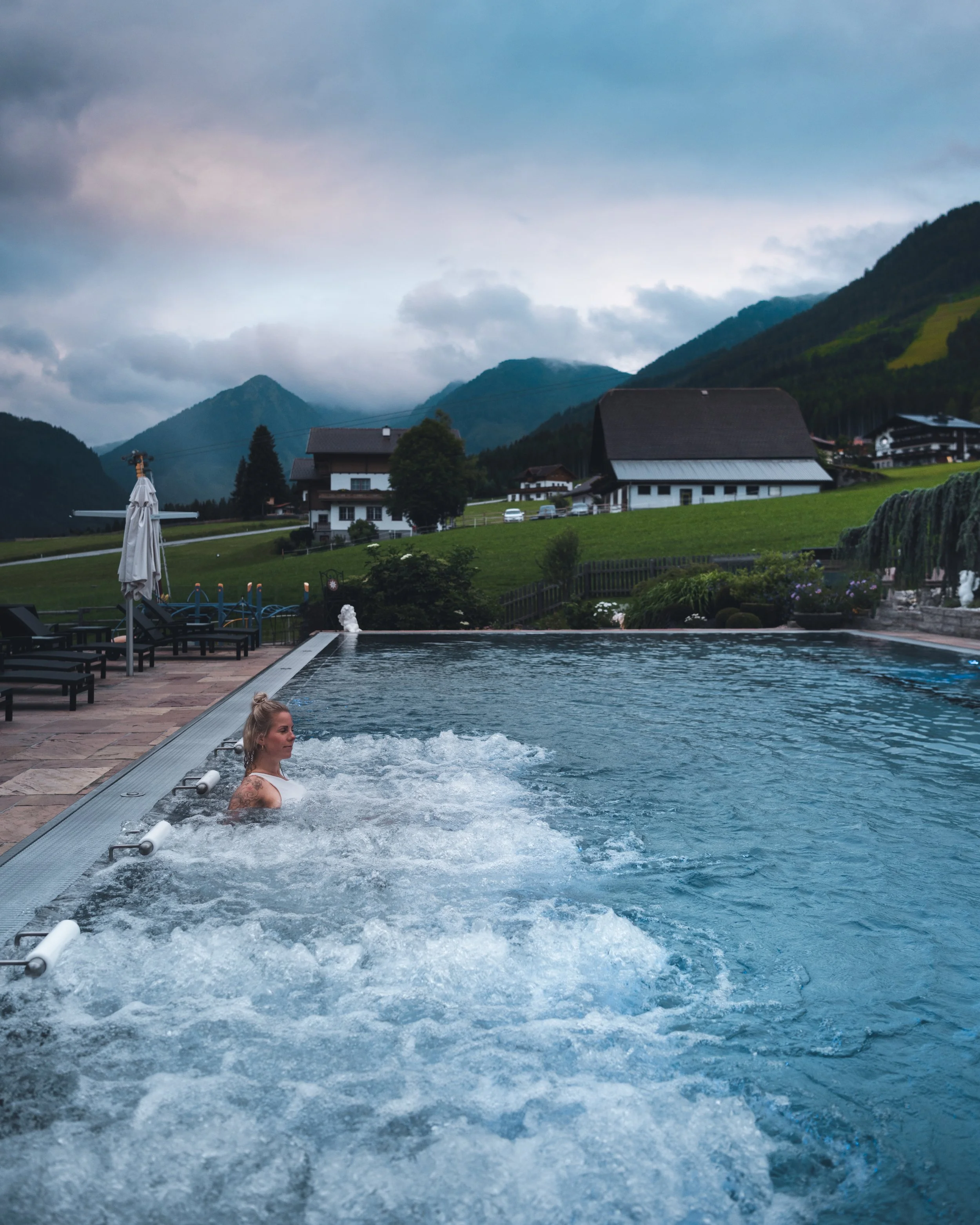Swimming pool (2).jpg