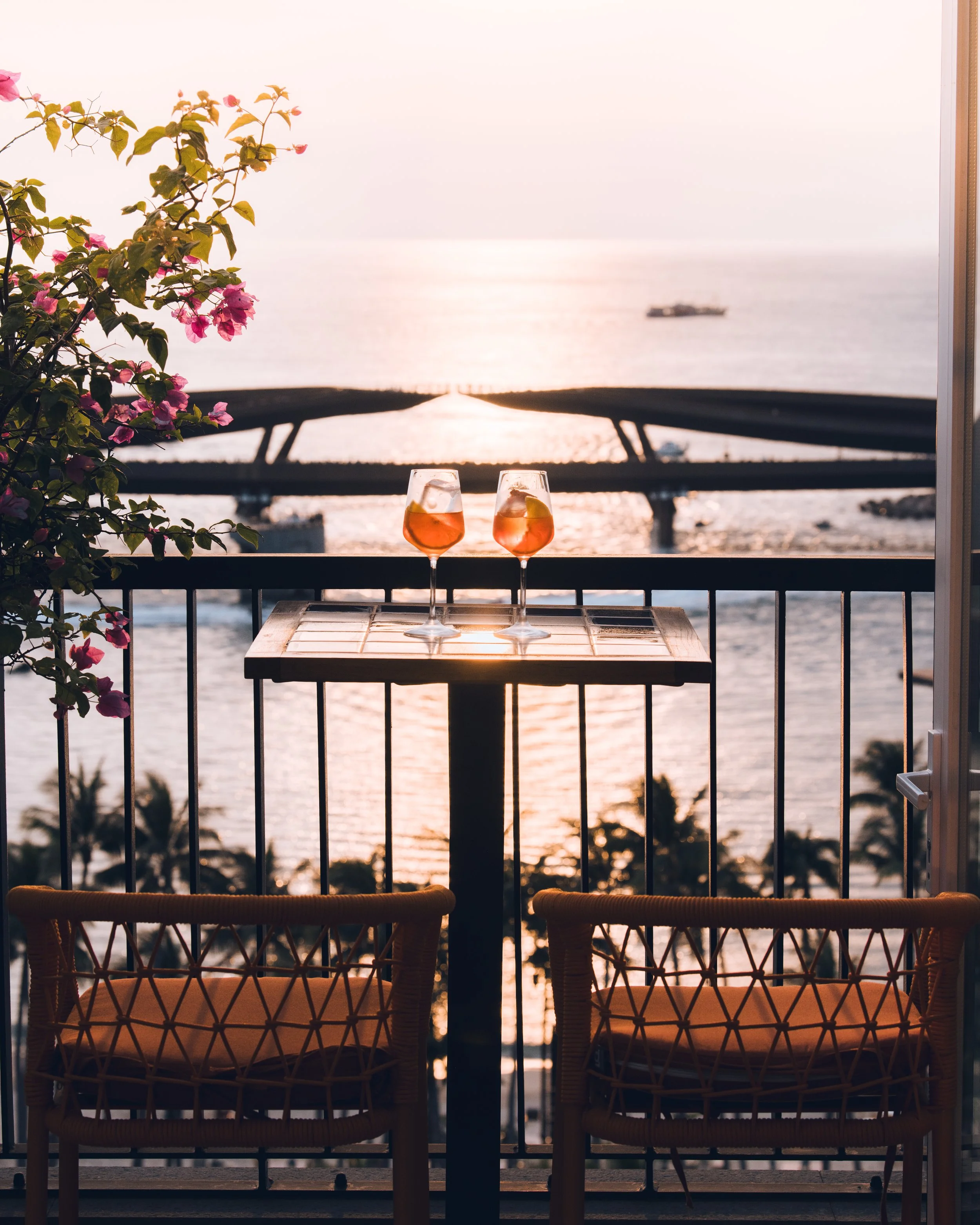 Views (4).jpg