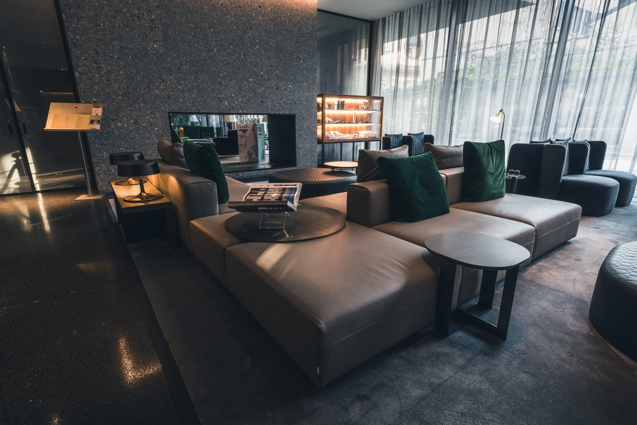 Lobby (9).jpg