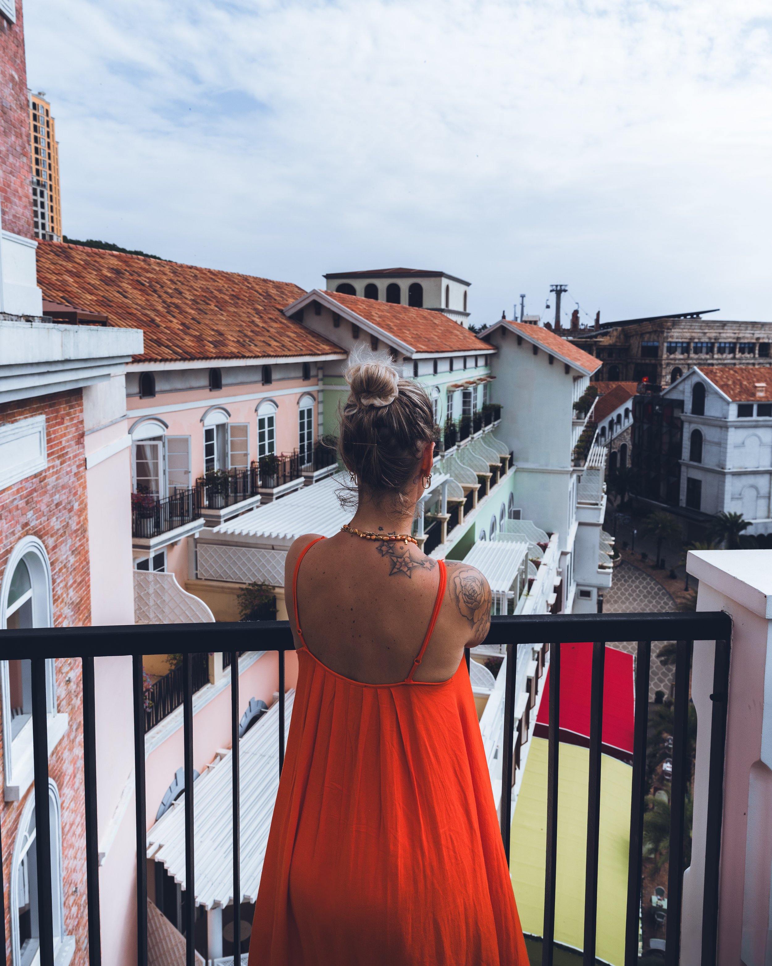 Views (8).jpg