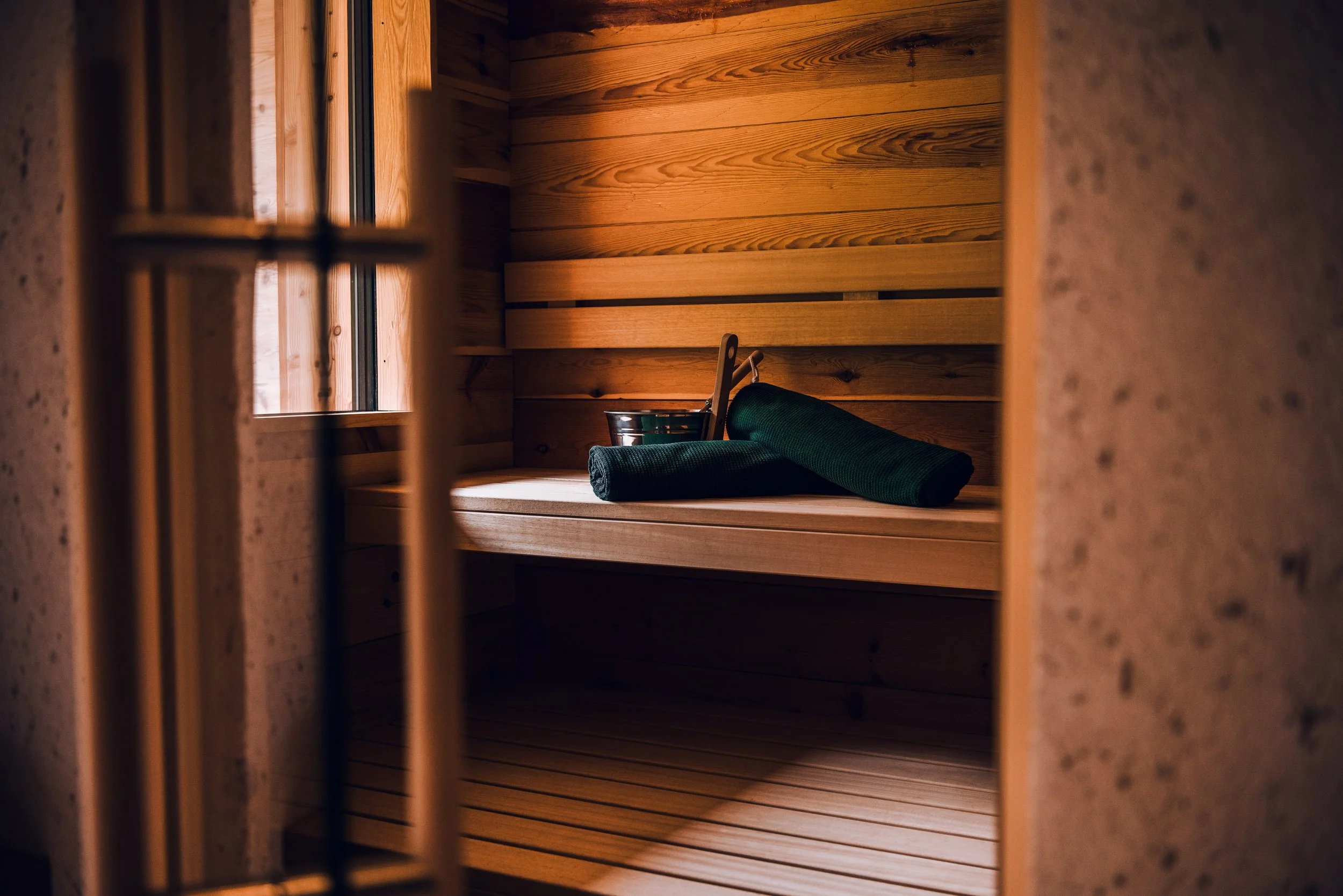 Room (12)-2.jpg
