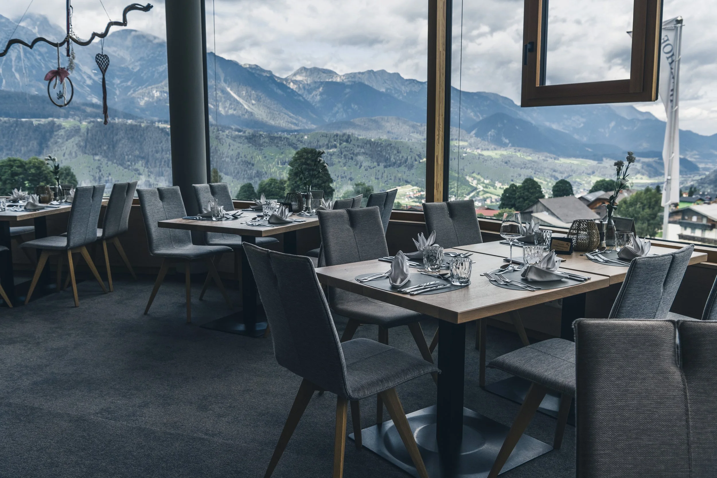 Restaurant (12)-2.jpg