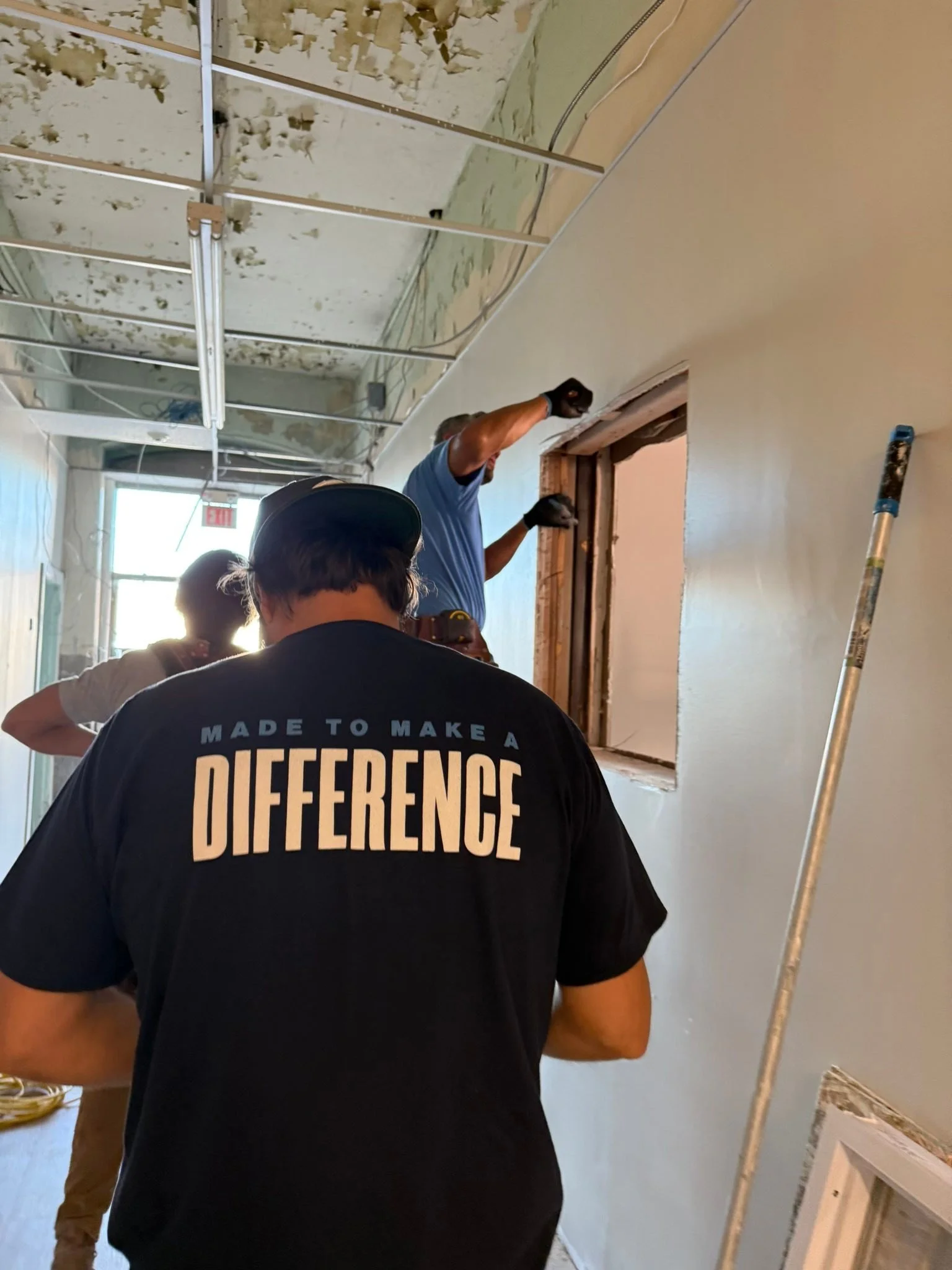 GOD JUST KEEPS SHOWING UP! 
(pray about jumpinging on this miracle in Philadelphia) 

Yesterday our missions team from Fathers house Seattle WA left. Today we had a one day team from Victory Church. They installed the hall way windows. 

ALSO! I was 