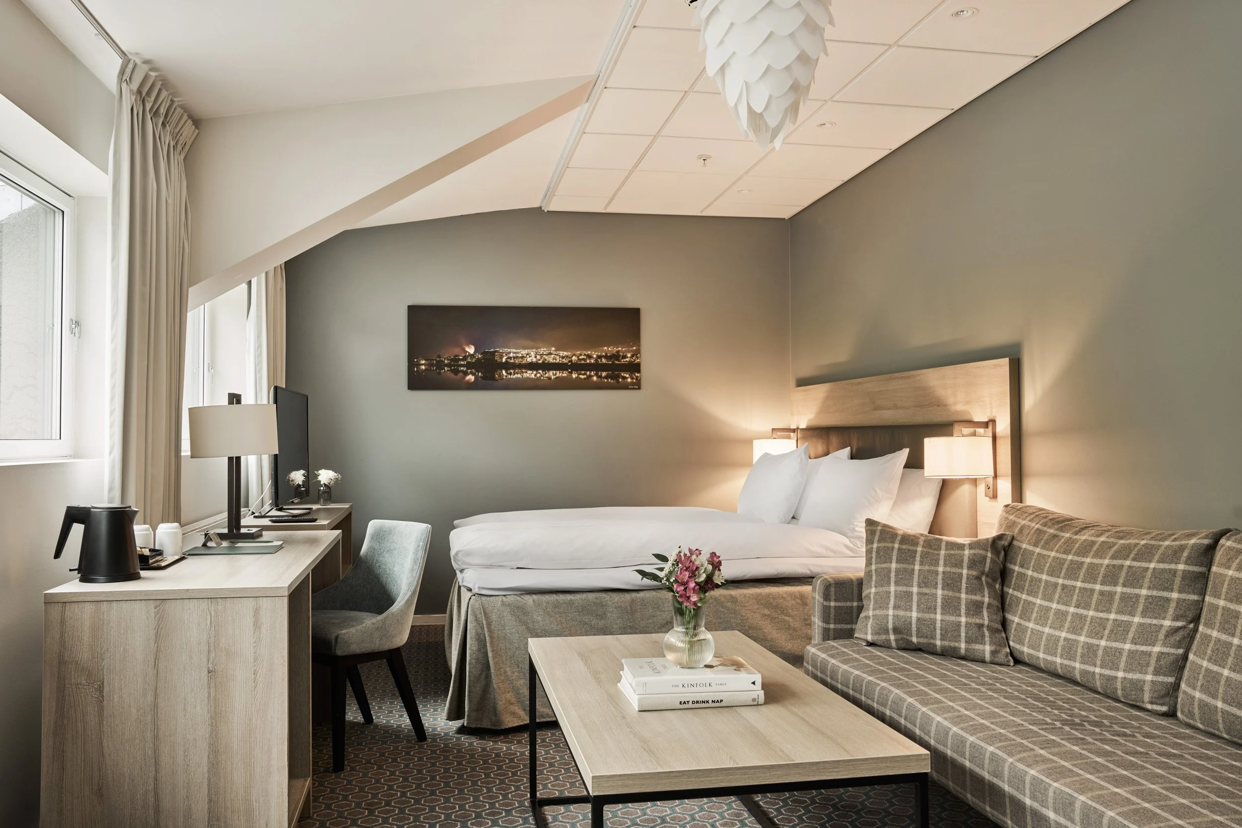 Fru Haugans - HEIMR Collection 