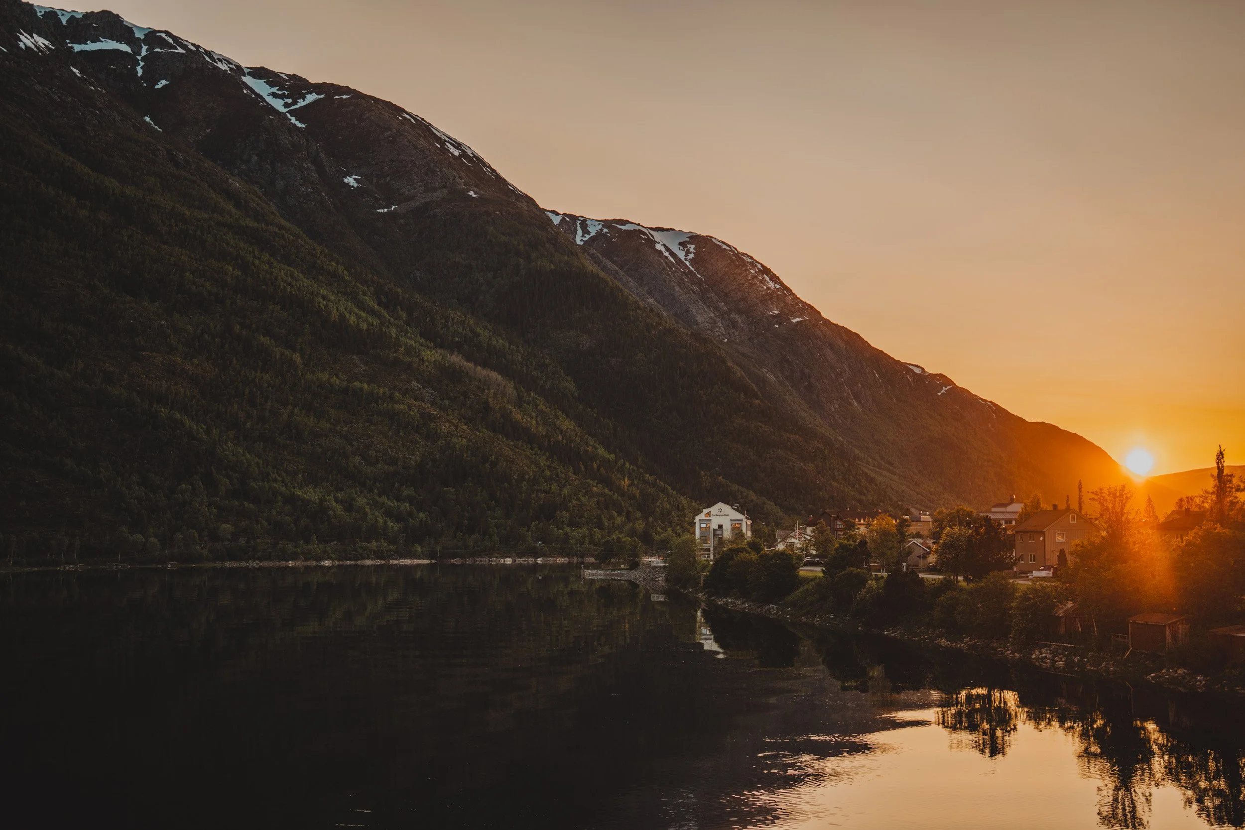 Fru Haugans - HEIMR Collection 