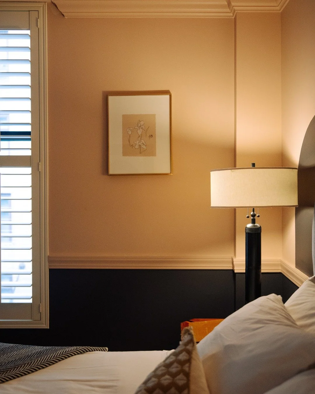 A calm space. 
 
Through the eyes of @madelinemullenbachhall