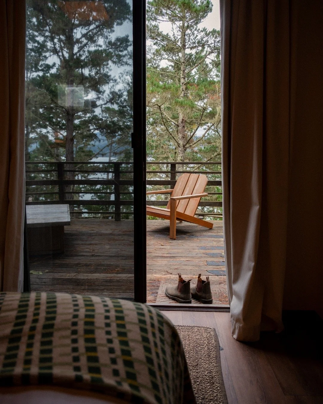 Step out of your shoes, and into something quieter. 
 
Select Deluxe Kings come with private decks that open right into the trees. Perfect for early mornings, late-night stargazing, or simply doing nothing at all. 
 
📸: @luke_fwc