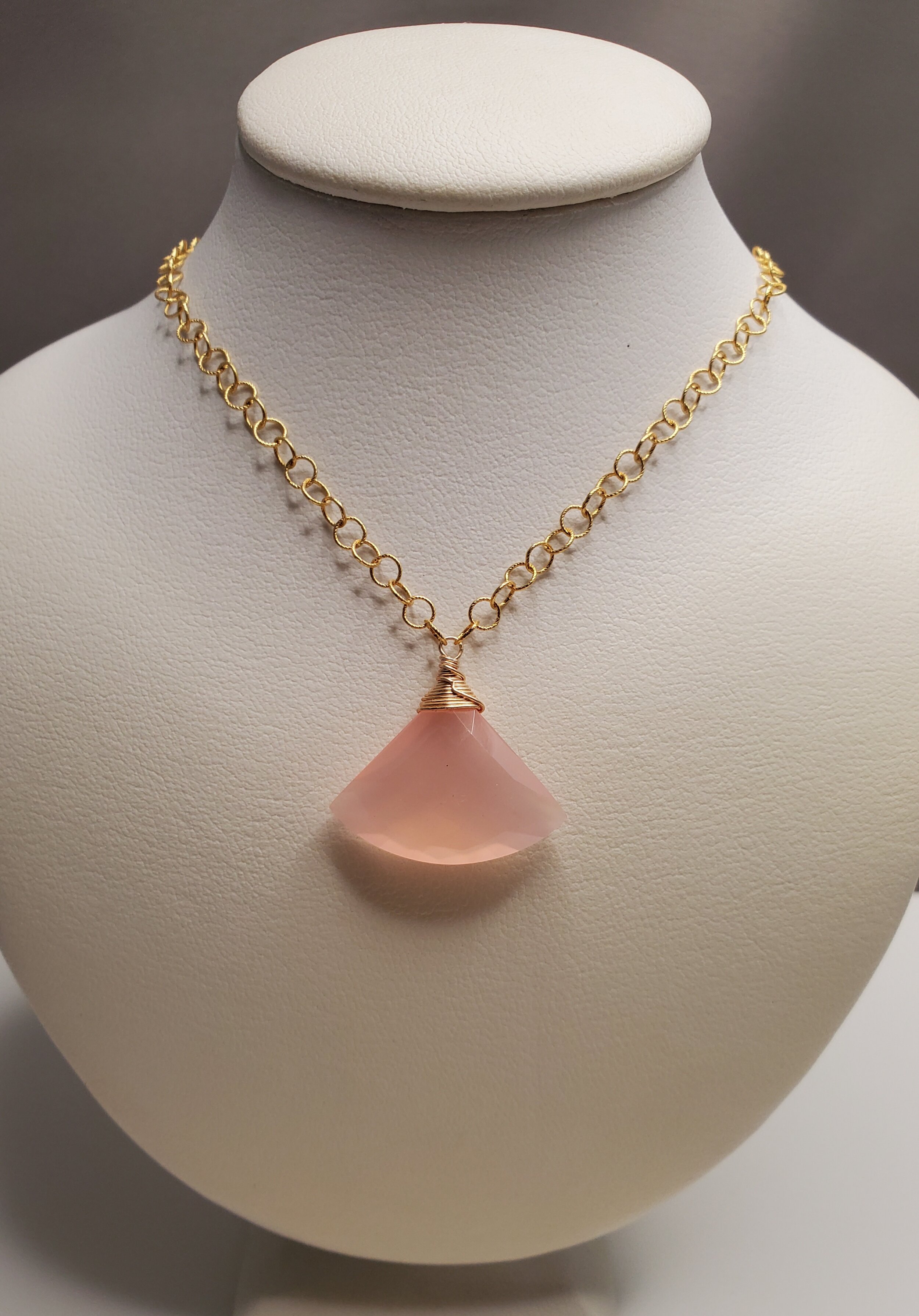 Pink Chalcedony Chain Link Necklace Image 1.jpg