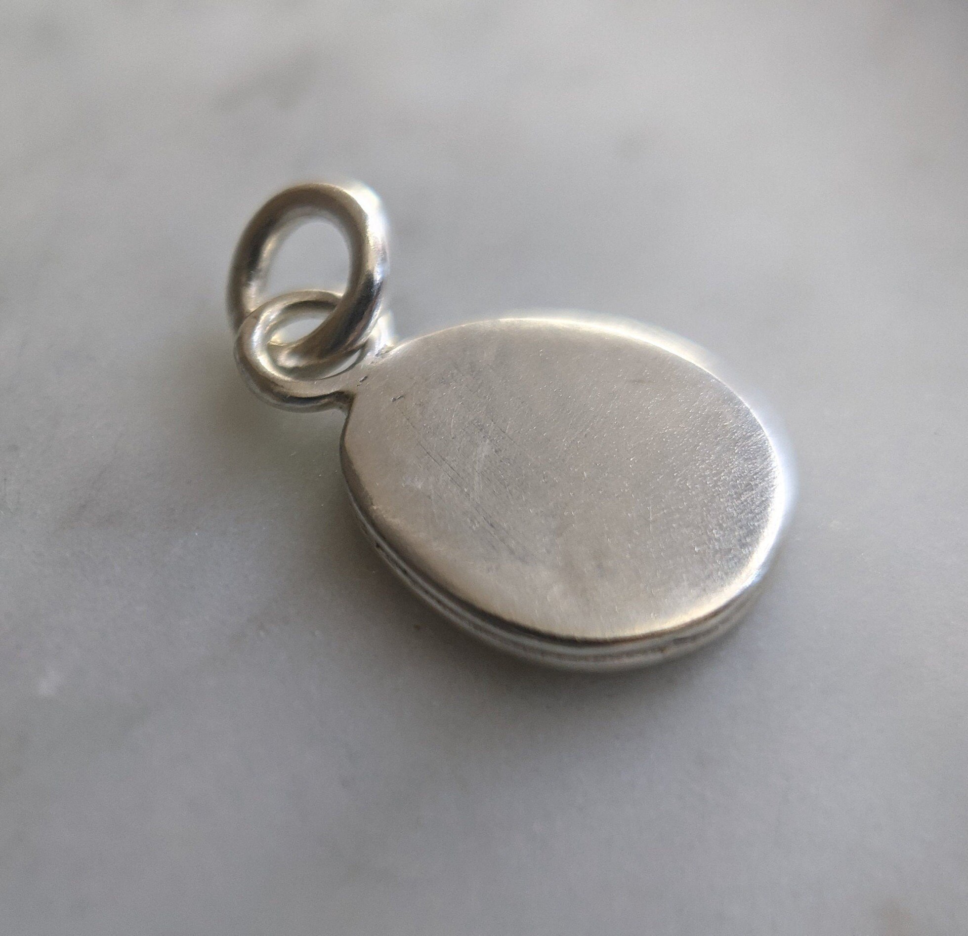 https://i.etsystatic.com/20781025/r/il/f39077/2854971284/il_fullxfull.2854971284_gugk.jpg