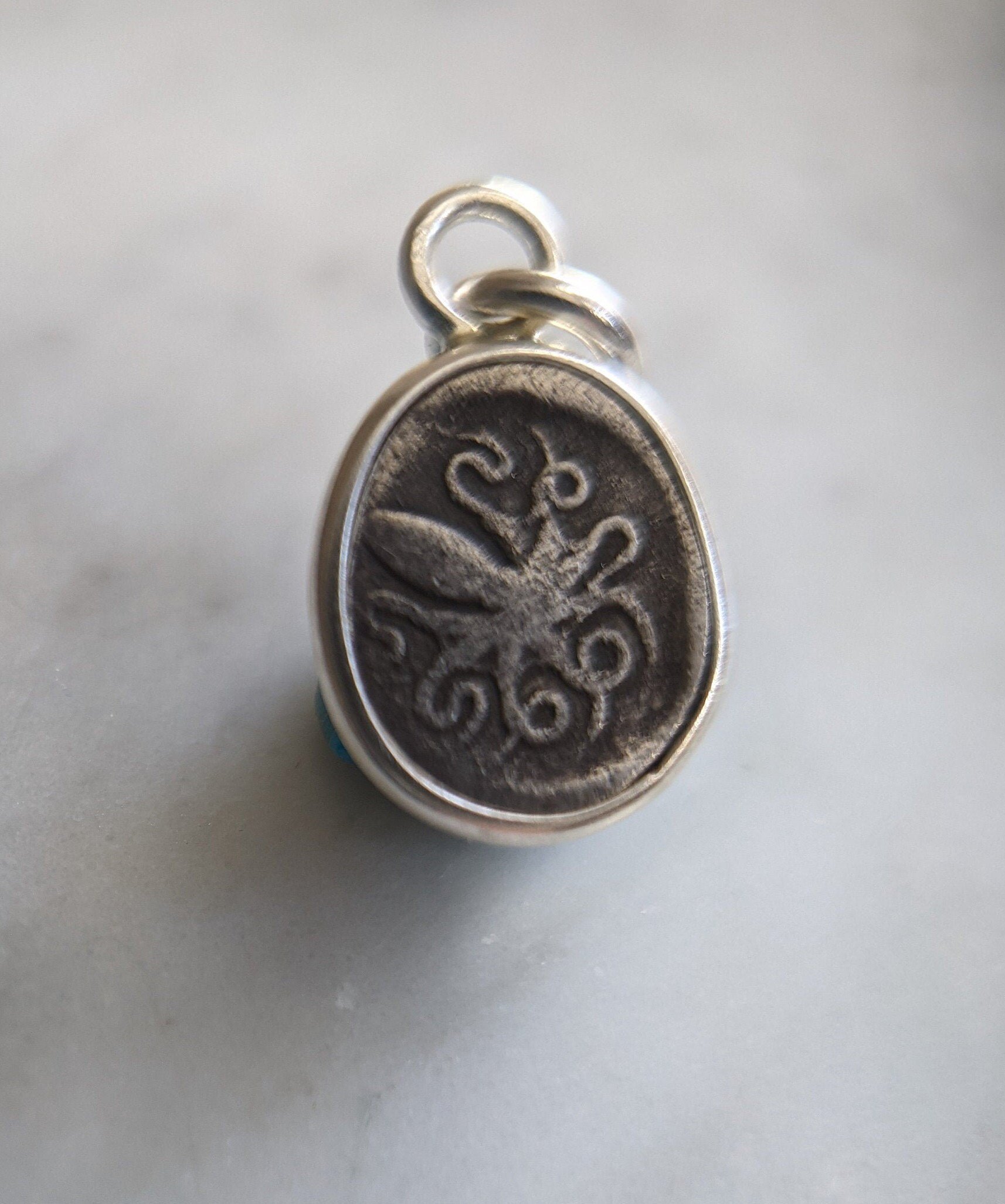 https://i.etsystatic.com/20781025/r/il/32398d/2854973196/il_fullxfull.2854973196_d81y.jpg
