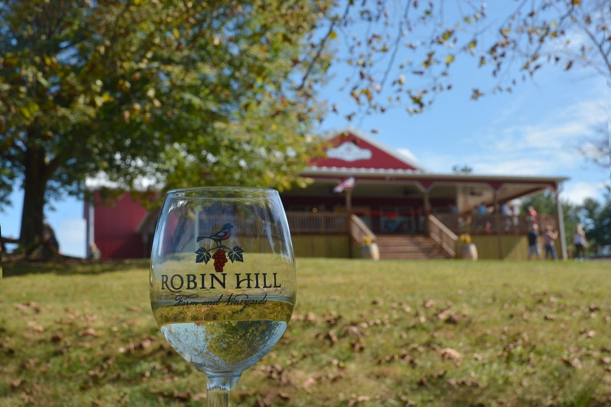 Robin Hill Farm & Vineyard