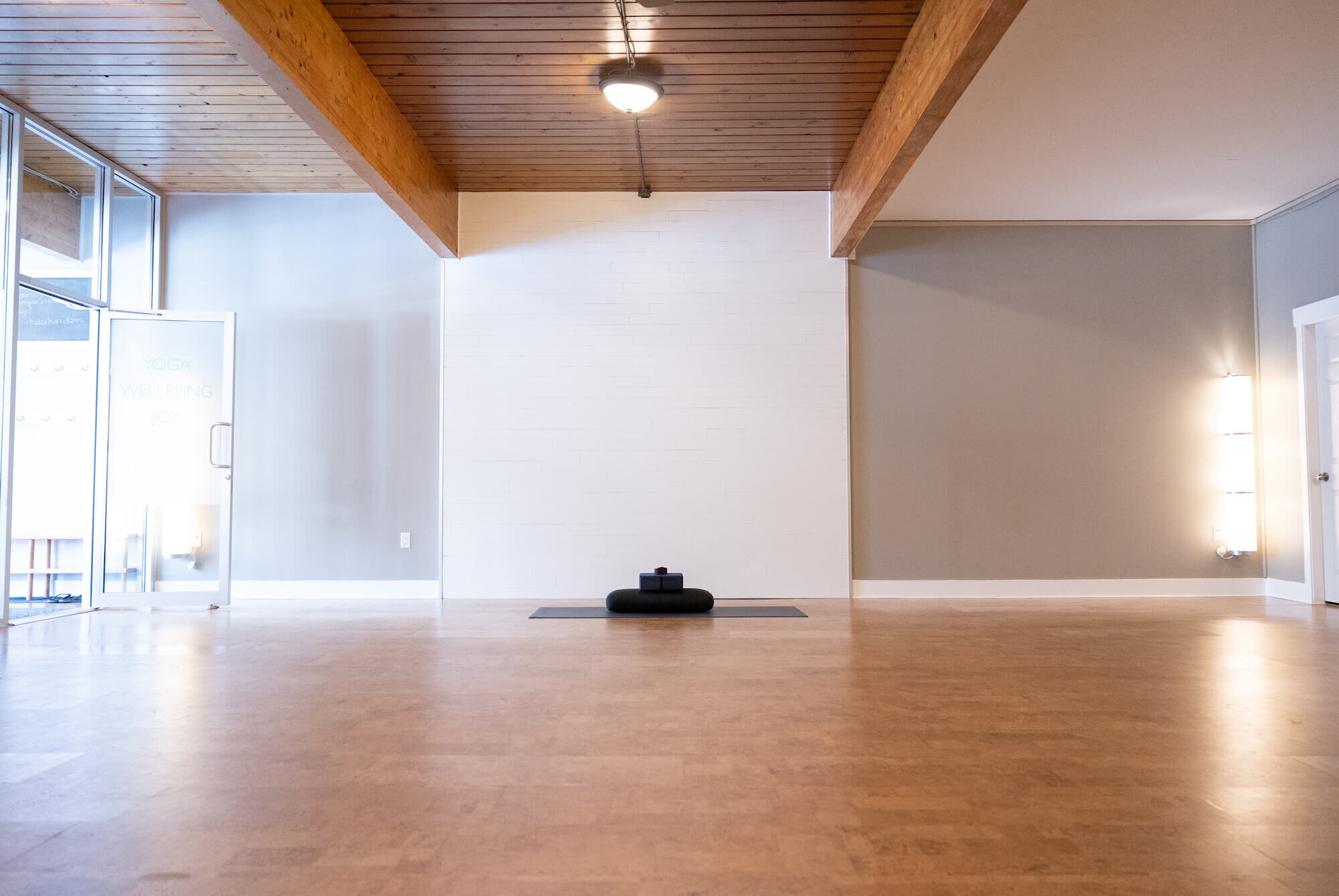 live-yoga-studio-interior.jpg