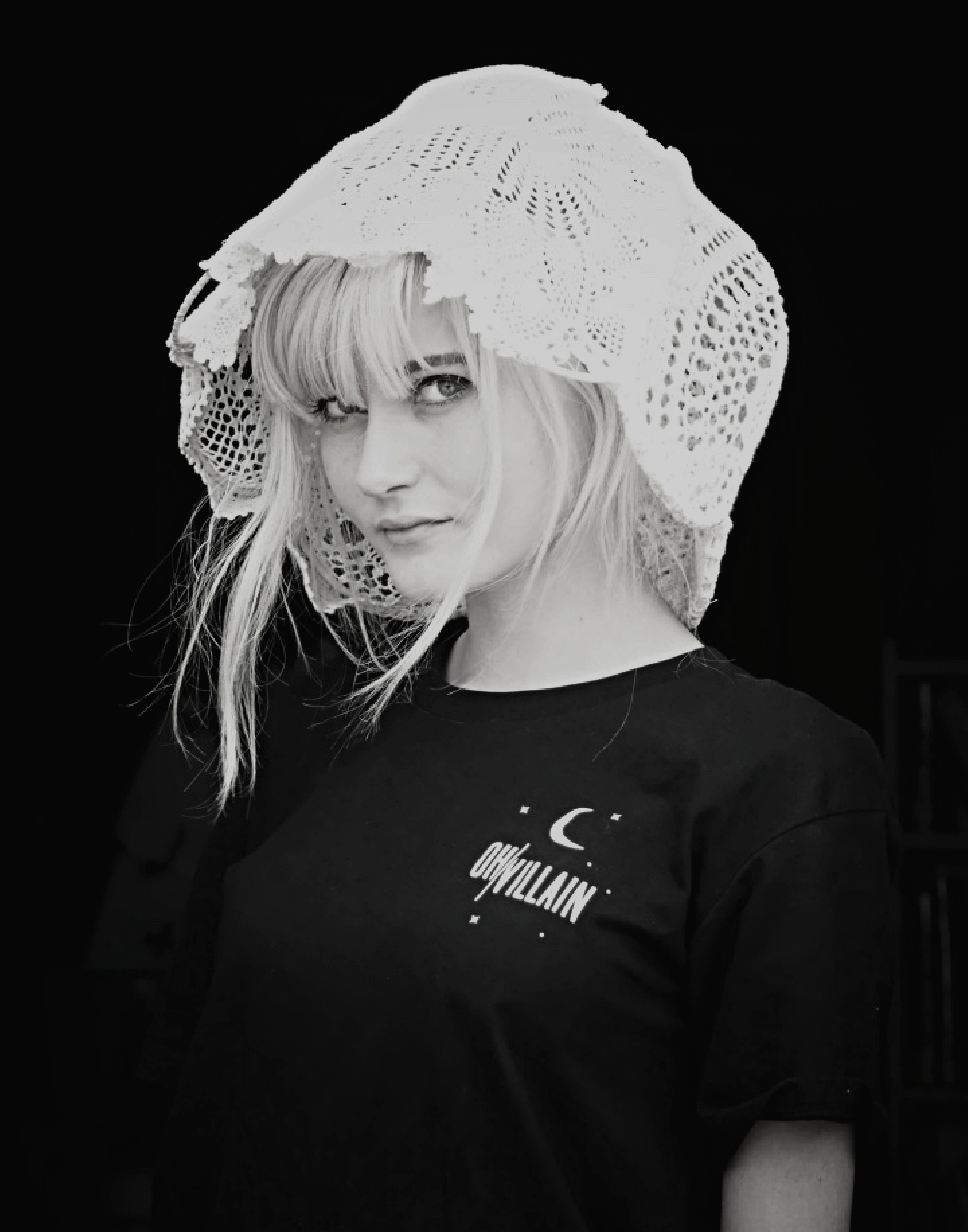 lamp shade girl 2 2.png