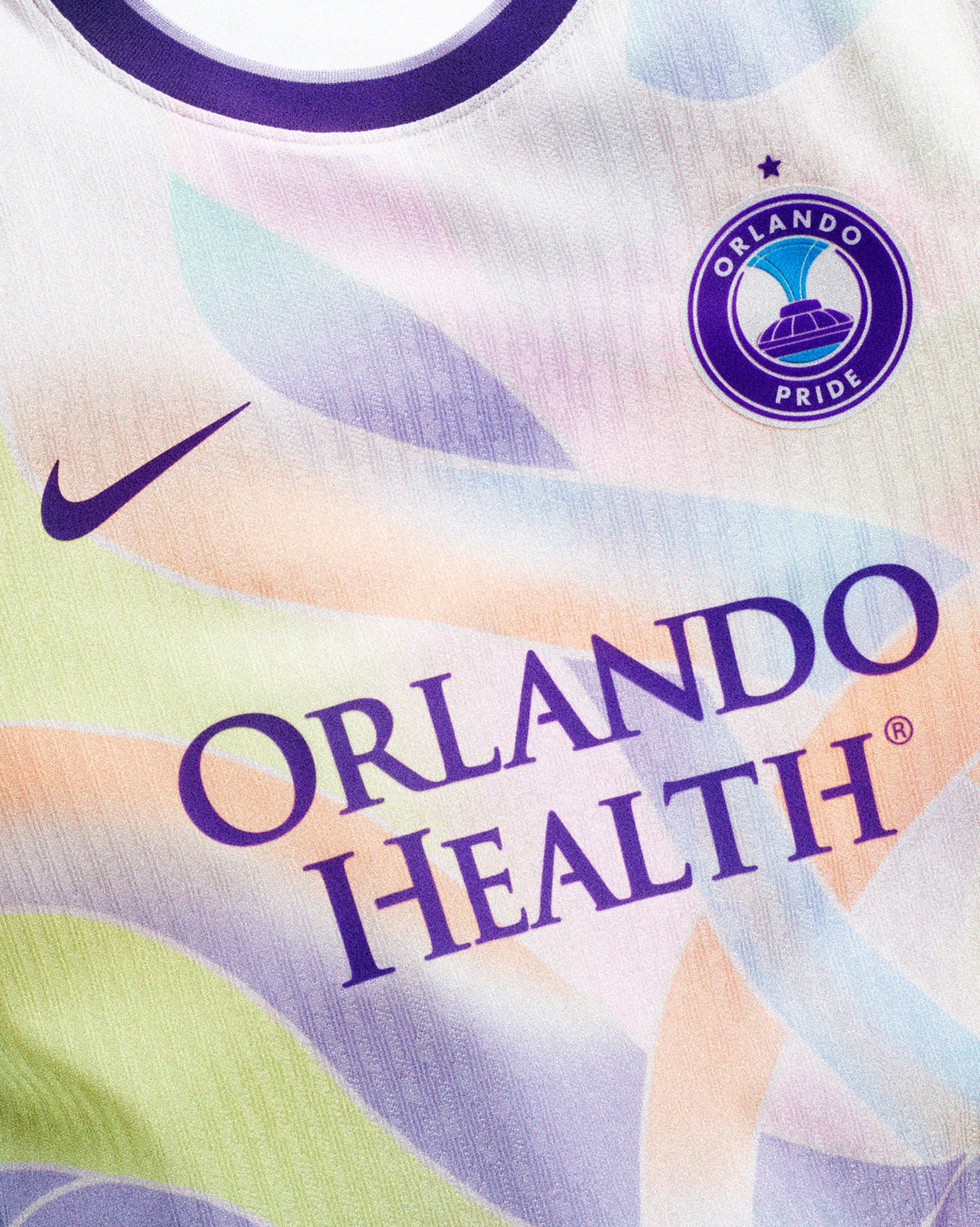 002_nikenwsl-orlandopride-detail.jpg