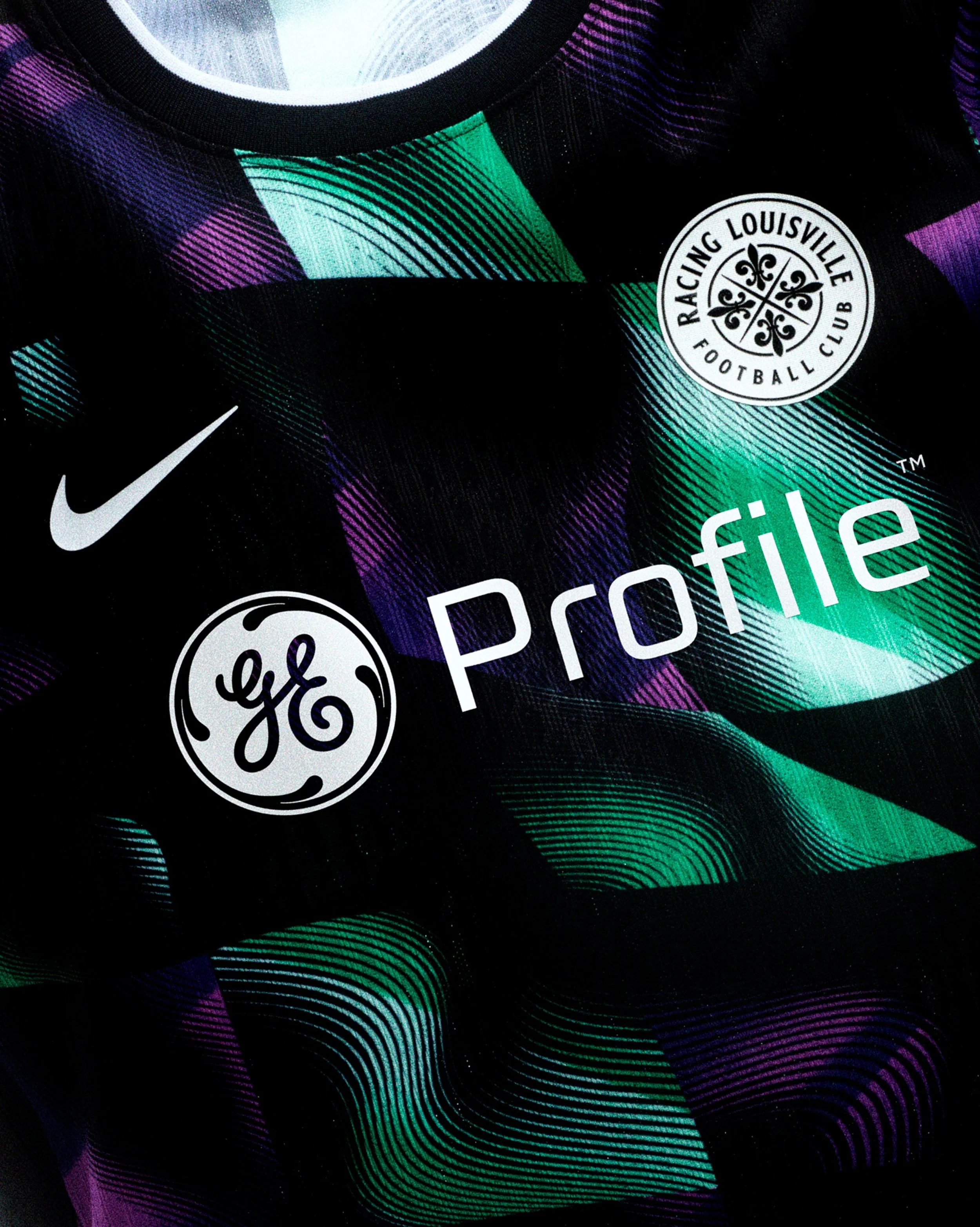 002_nikenwsl-racinglouisvillefc-detail.jpg