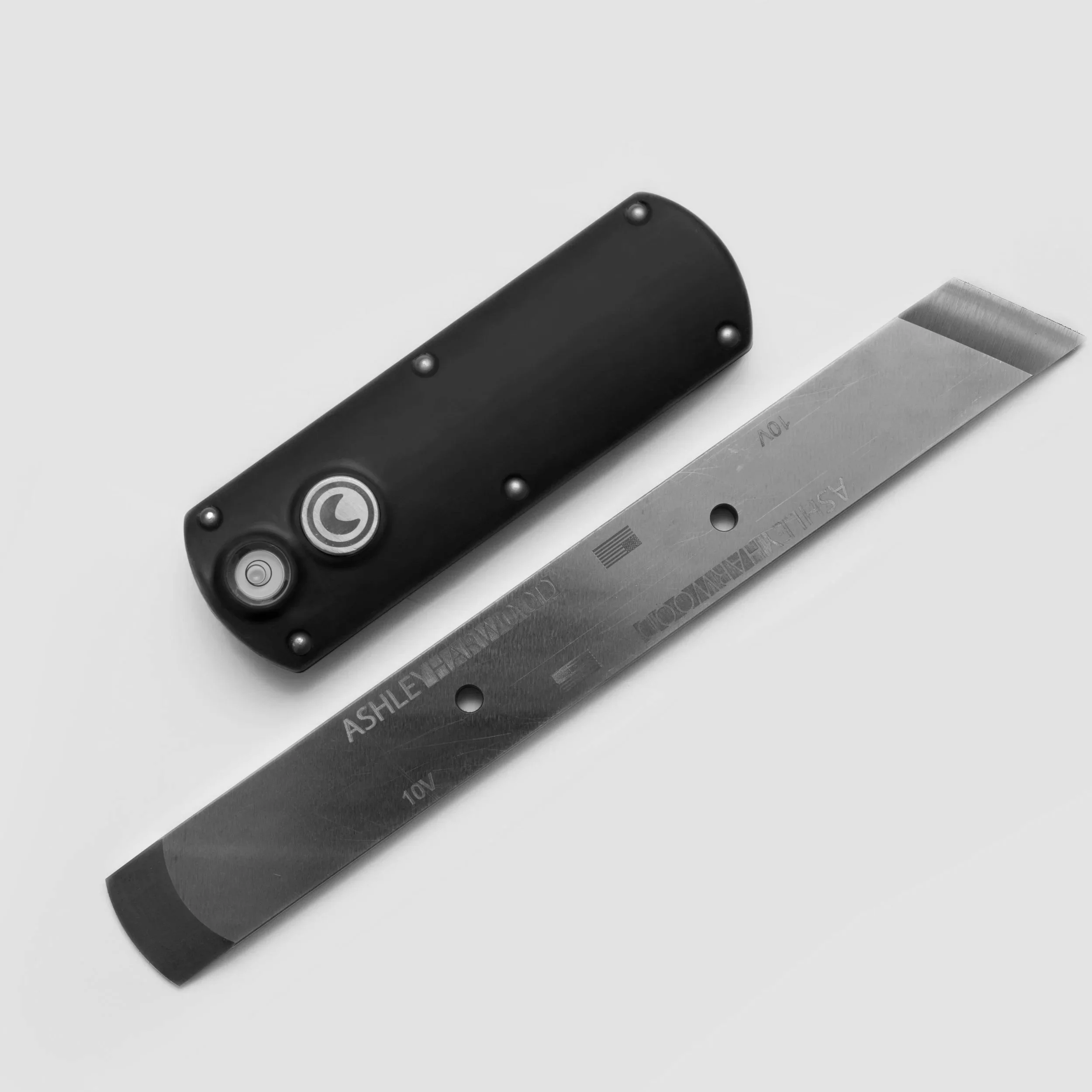 Curved/Skewed Negative Rake Scraper and Handle