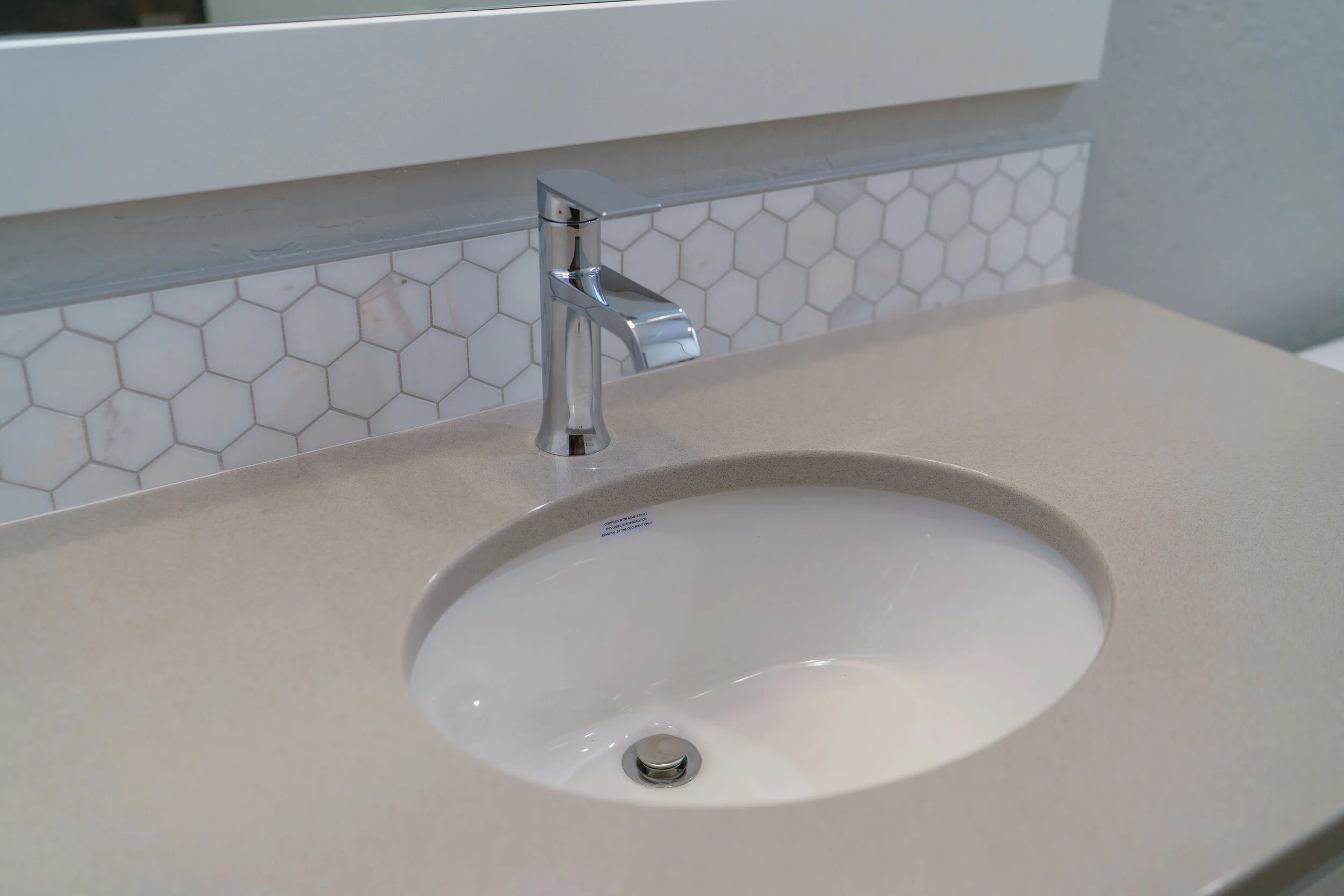 Guest.bath:details copy.JPG