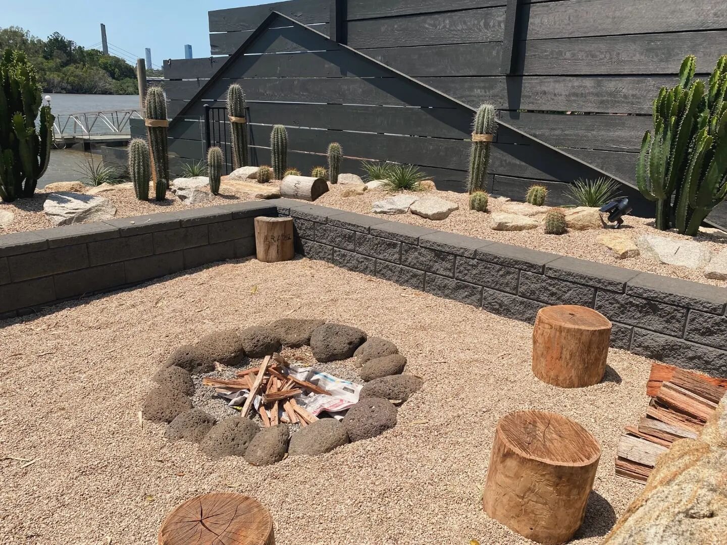 Desert themed firepit overlooking the Brisbane River. 🔥🌵

🌵 Garden designed, plants supplied, installed and growing medium crafted by Cactus Culture.

⚒️ Phenomenal block &amp; structural work by John and his team at J.M Structural Landscaping.

?