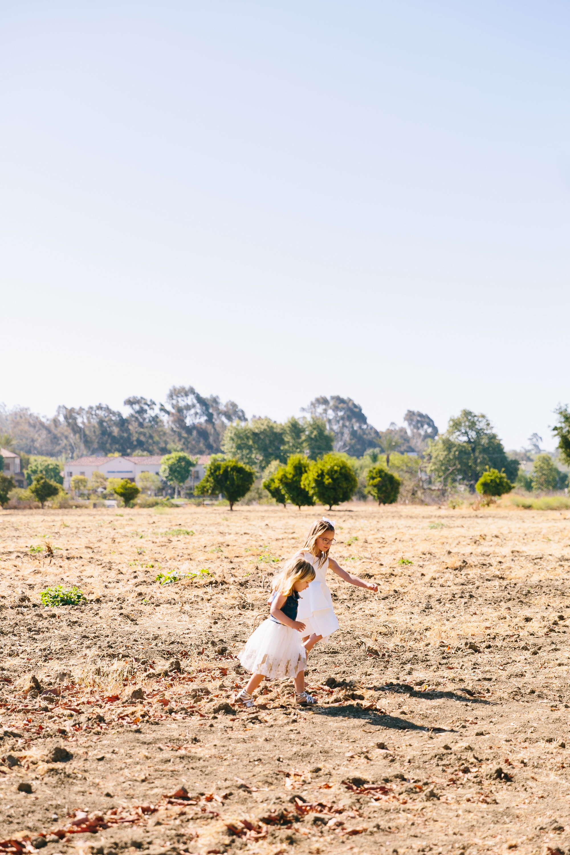 Los_Angeles_Family_Photography_Orange_County_Children_Babies_Field_Farm_Outdoors_Morning_Session_California_Girls_Boys_Kids_Photography-1121.jpg